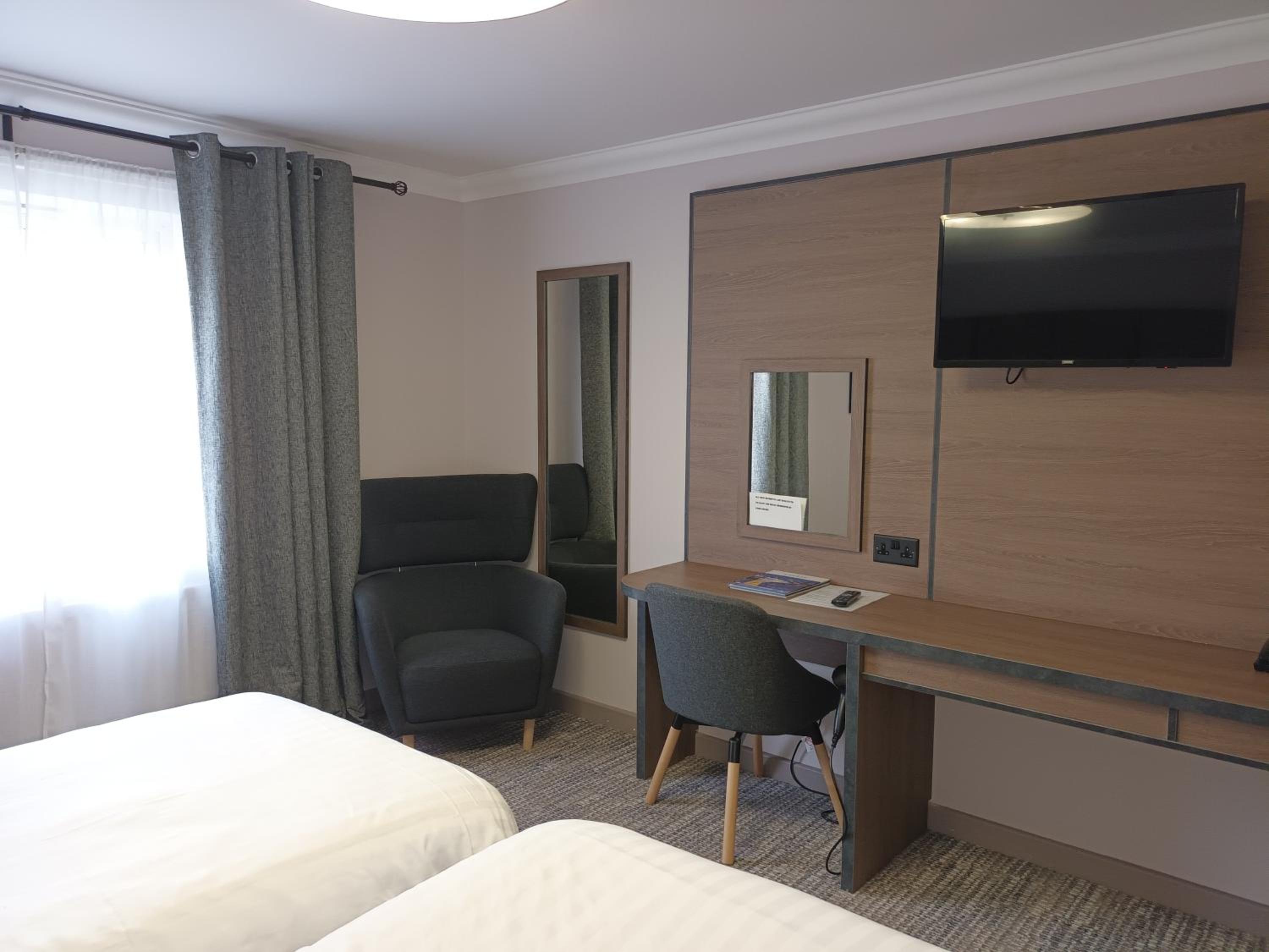 Standard Twin Room photo 3