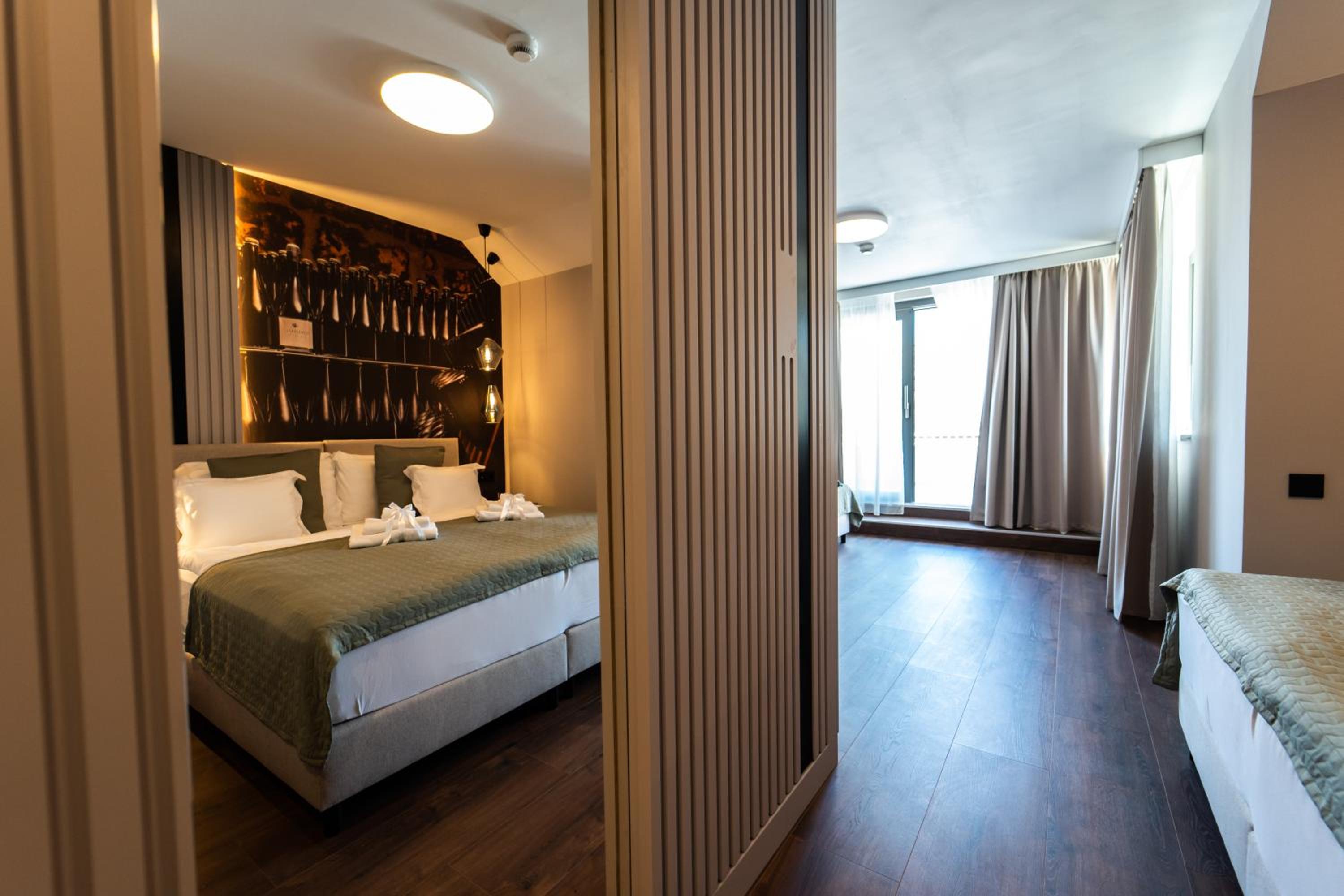 Deluxe Quadruple Room photo 1
