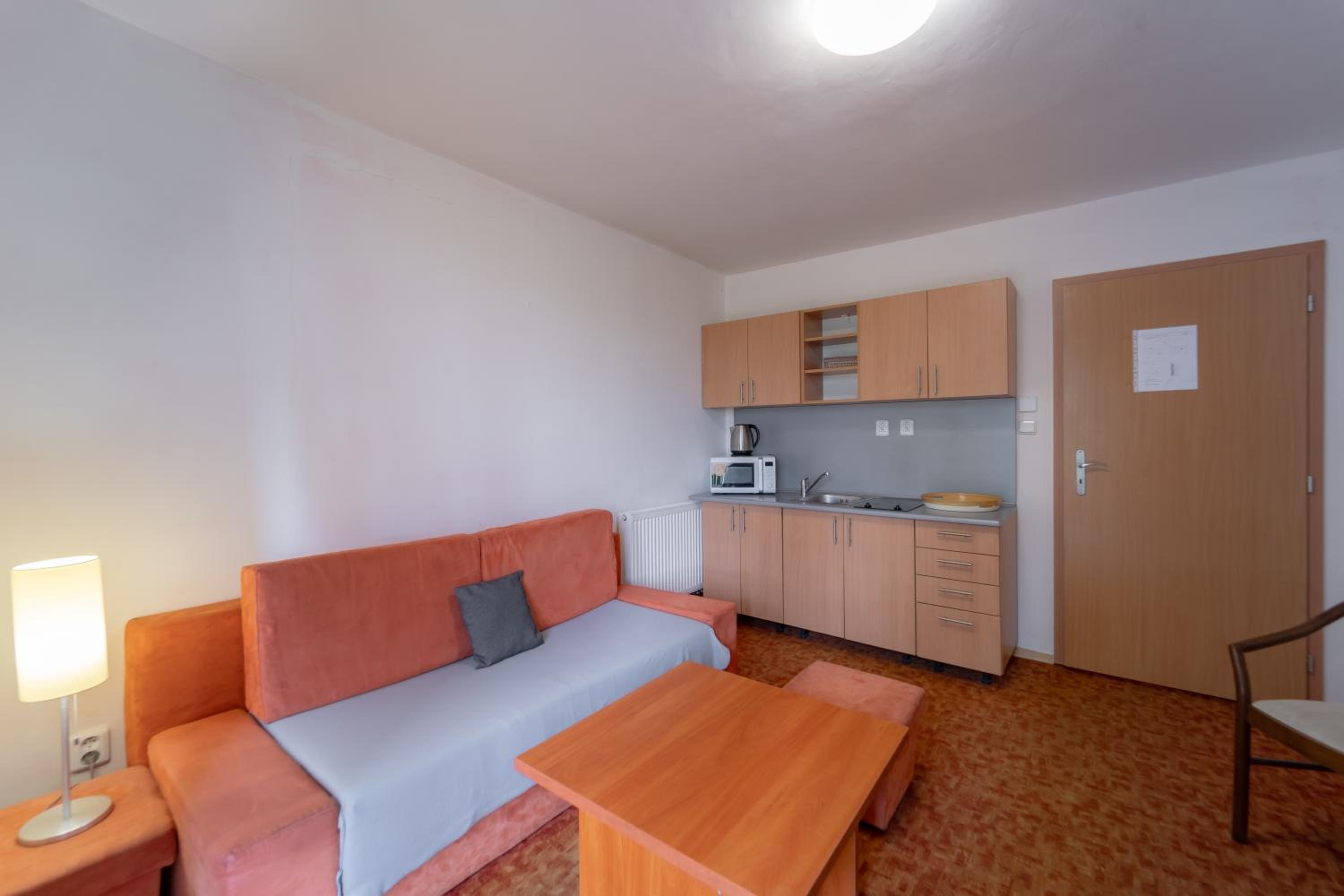 Family Suite with Balcony - Photo 5