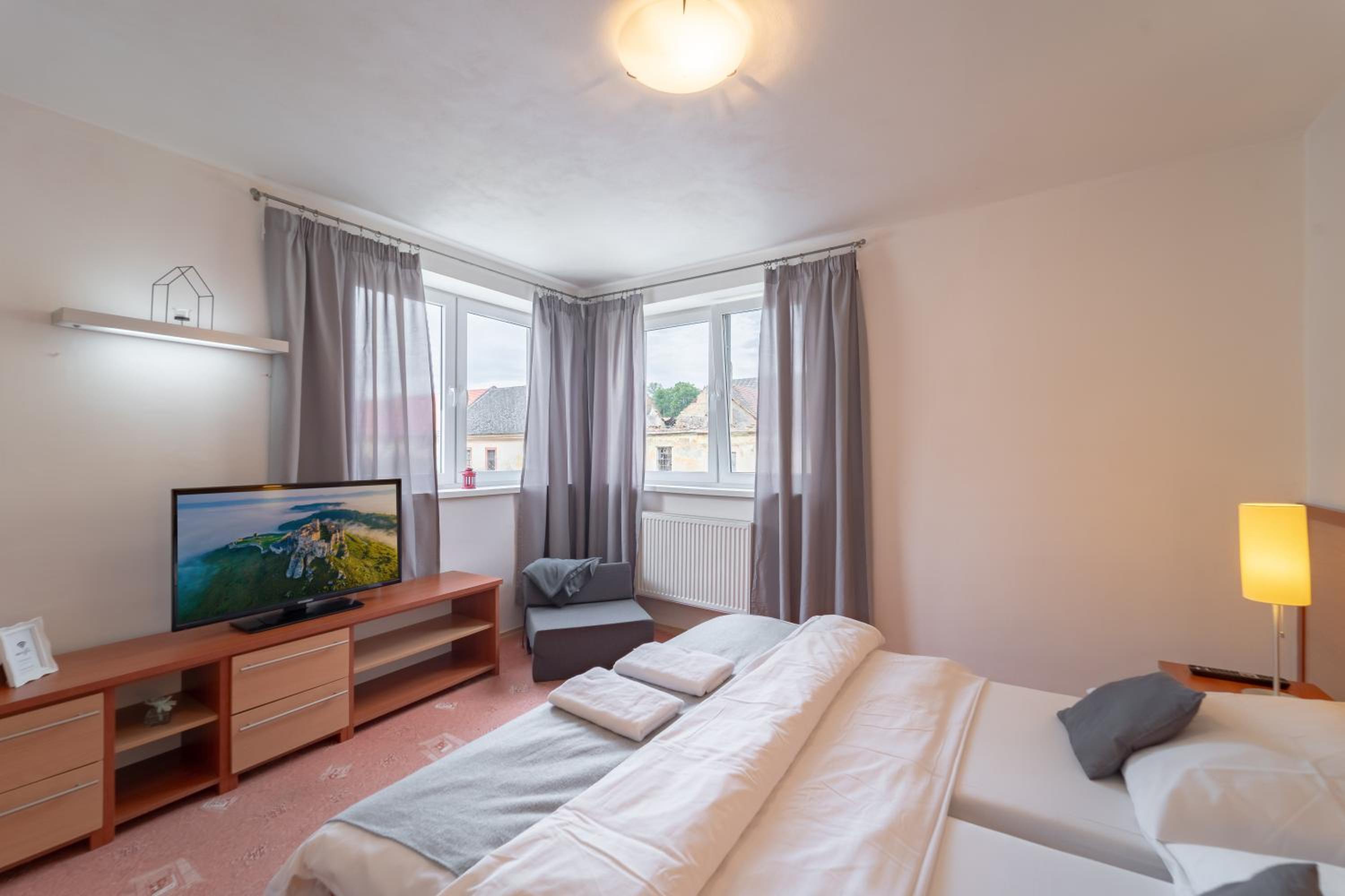 Double or Twin Room - Photo 10