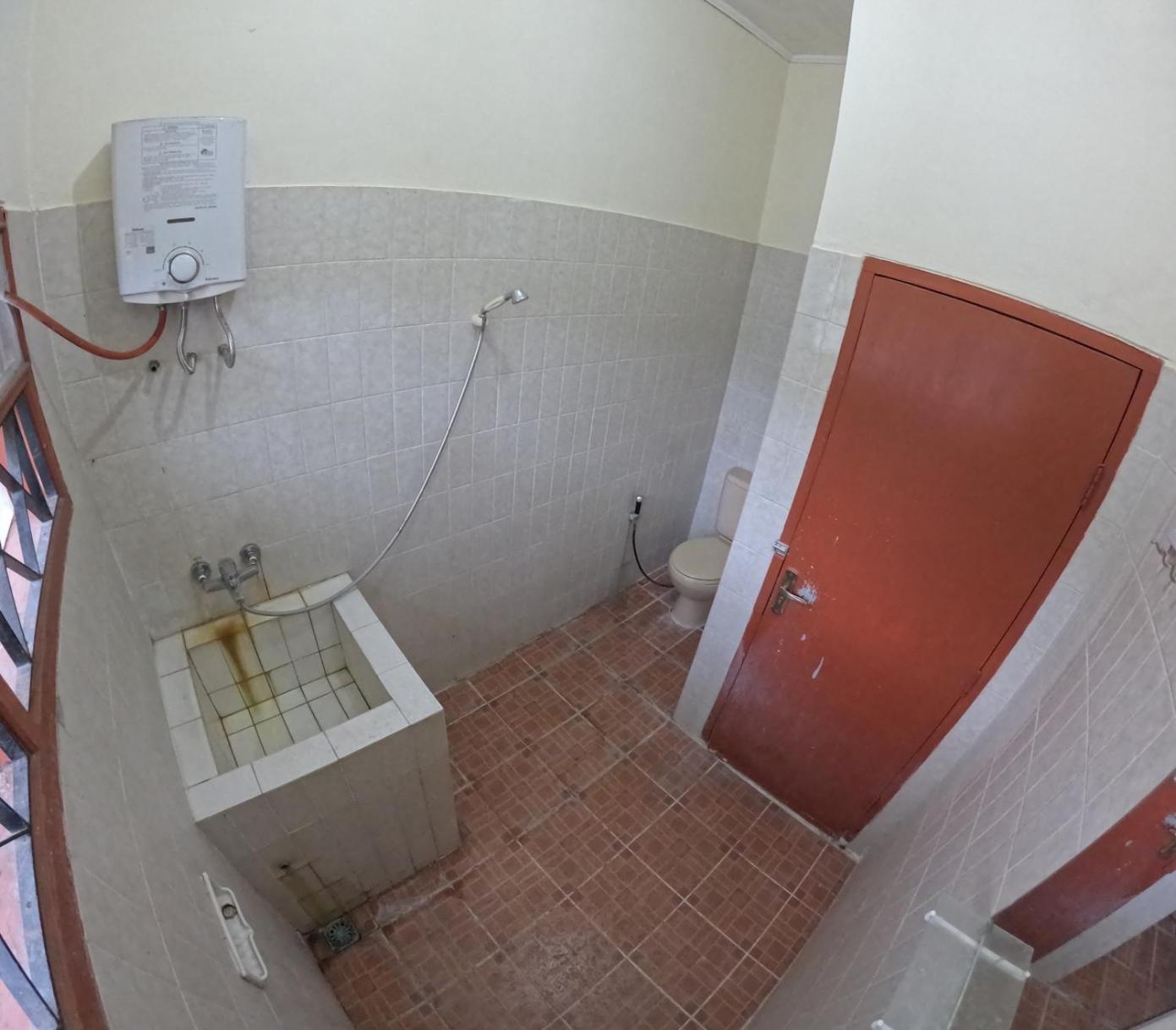 Double Or Twin Room With Private Bathroom photo 2