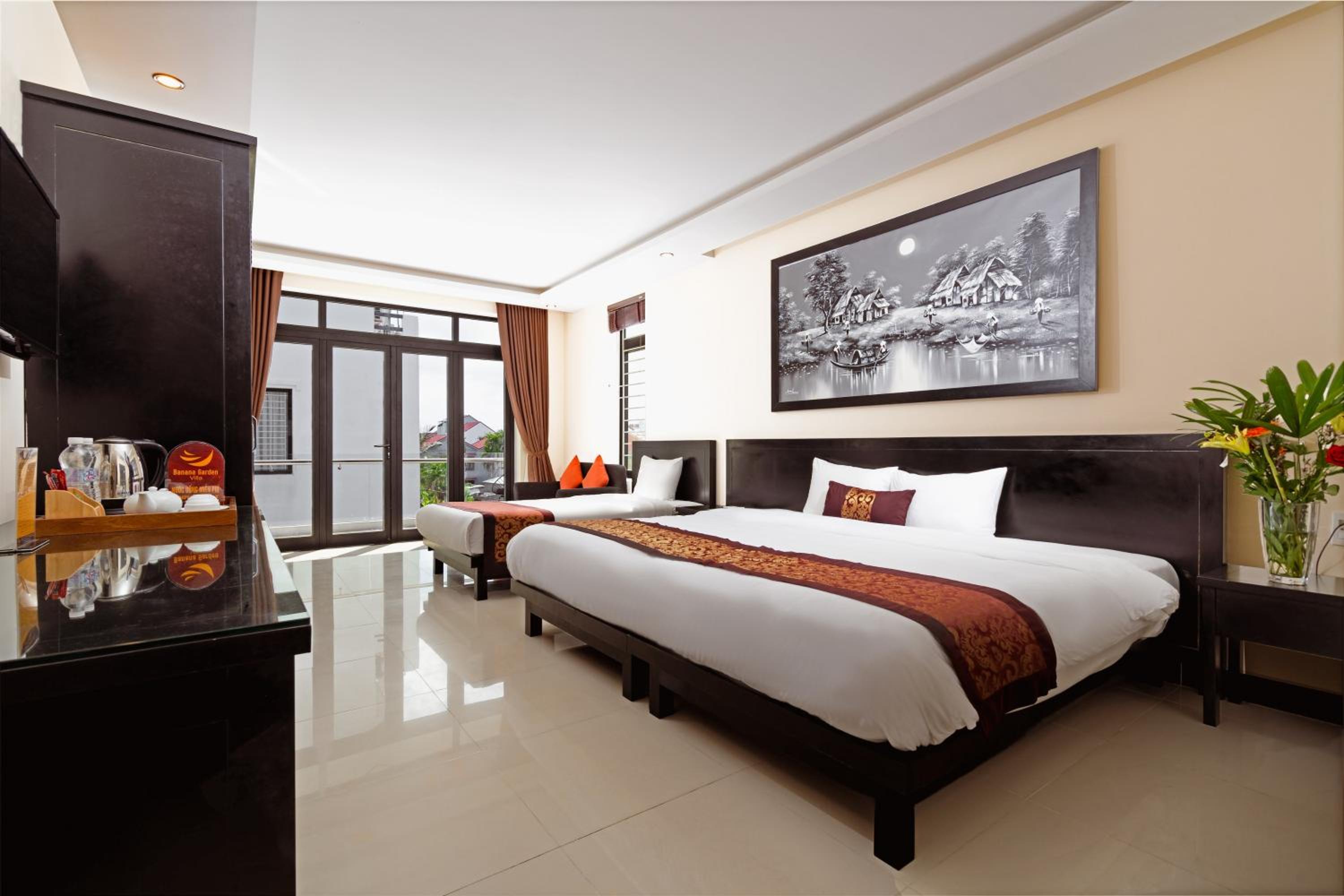 Family Connecting Room with Balcony