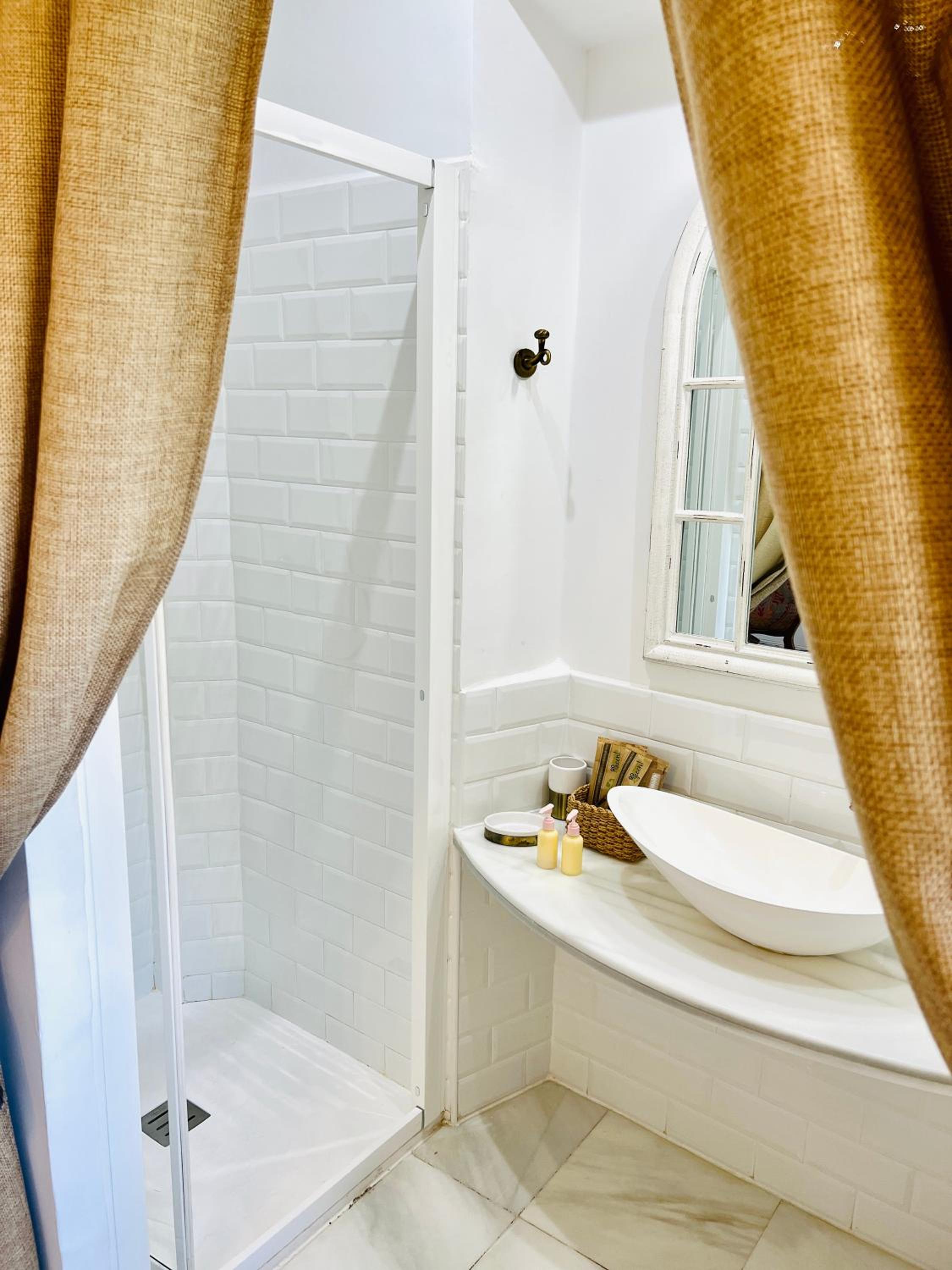 Deluxe Queen Room photo 3