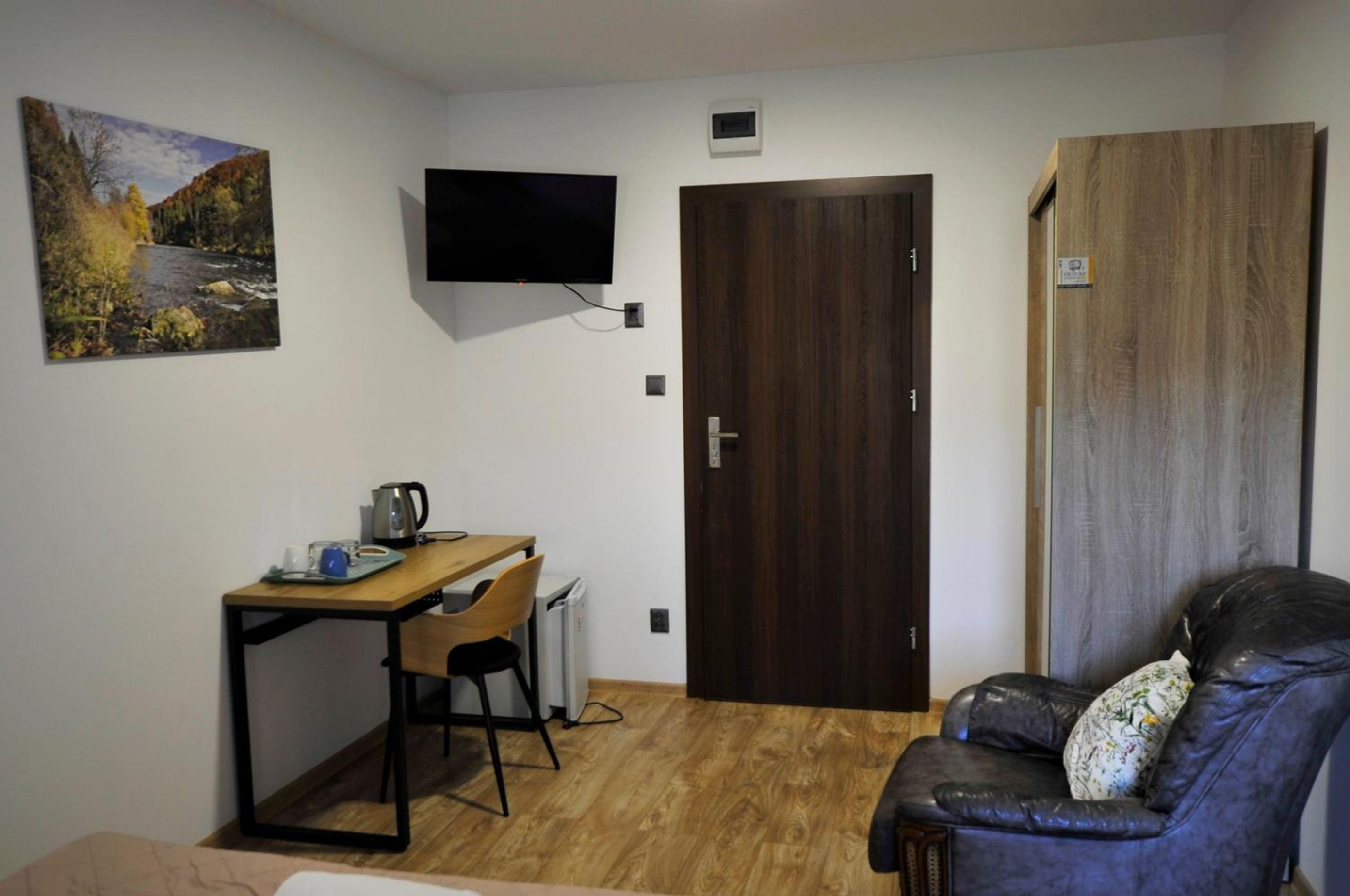 Standard Single Room with Mountain View photo 2