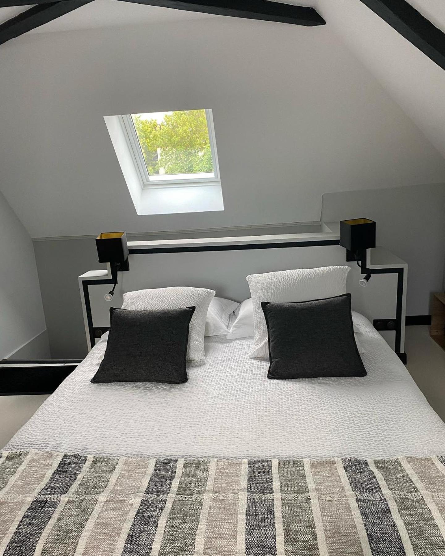 Queen Room photo 3