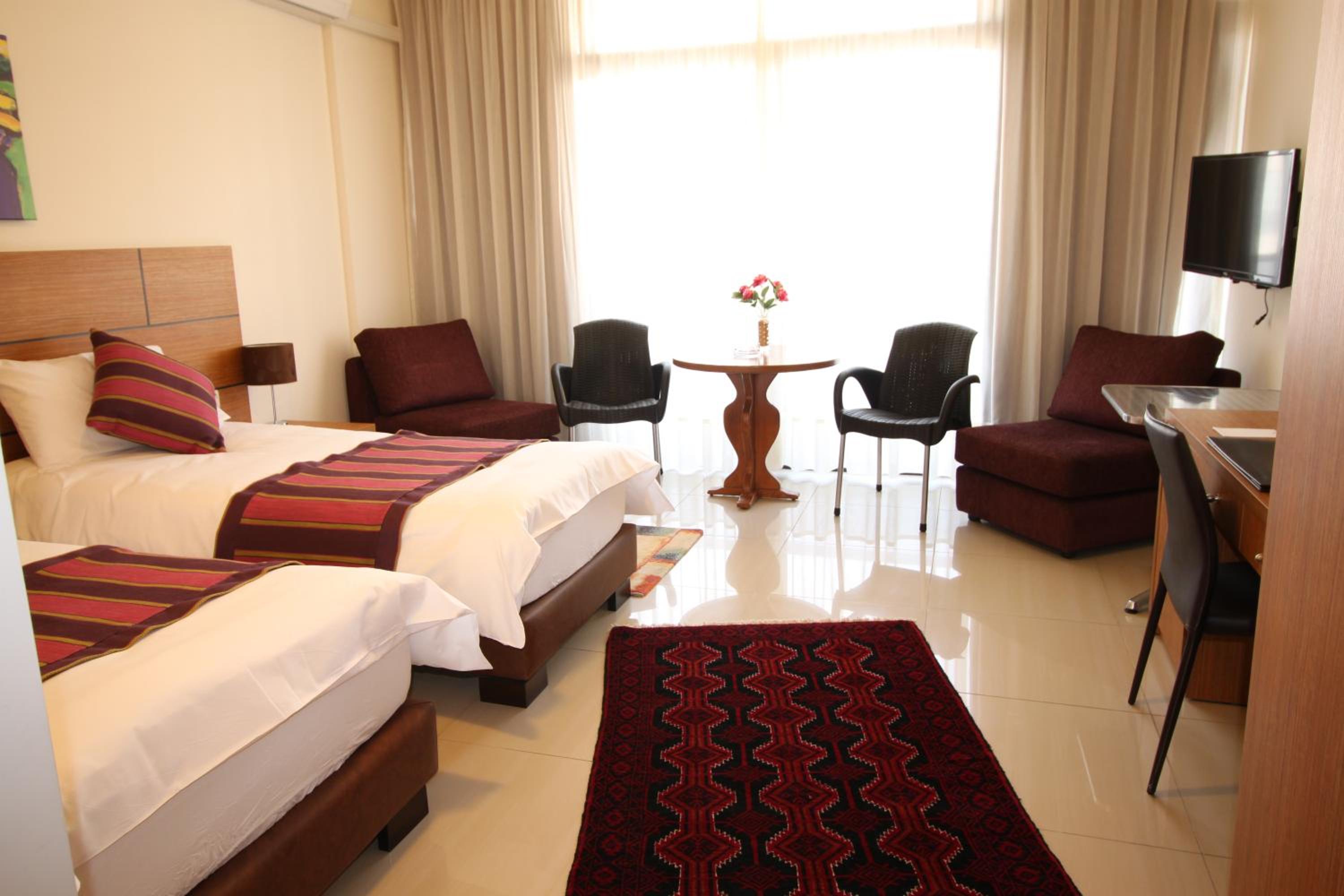 Deluxe Double Room photo 2