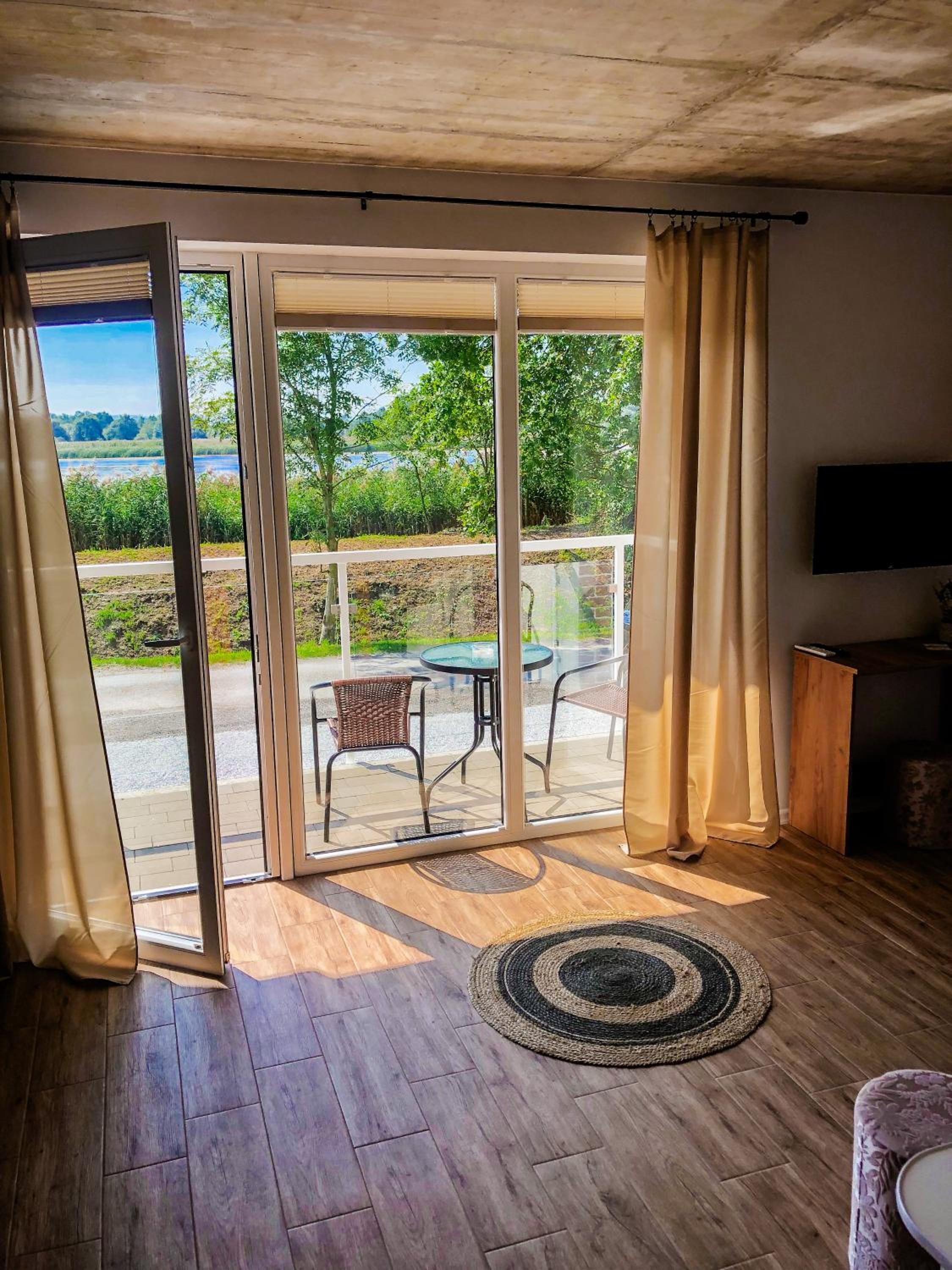 Family Room with Lake View