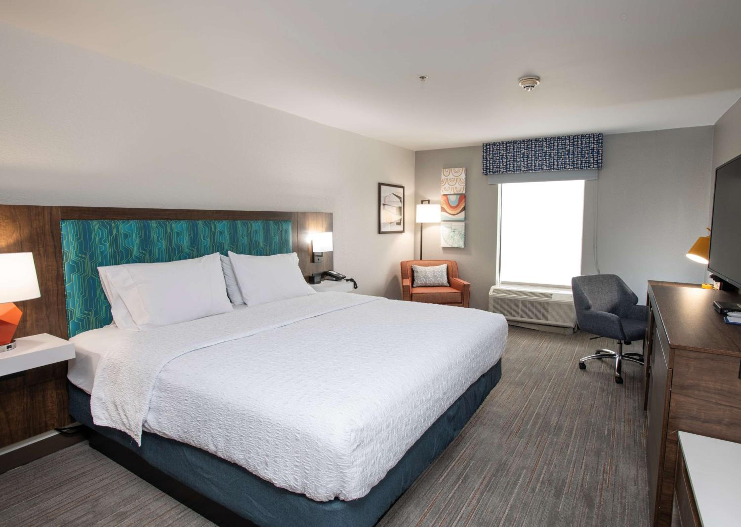 King Room - Non-Smoking - Photo 1