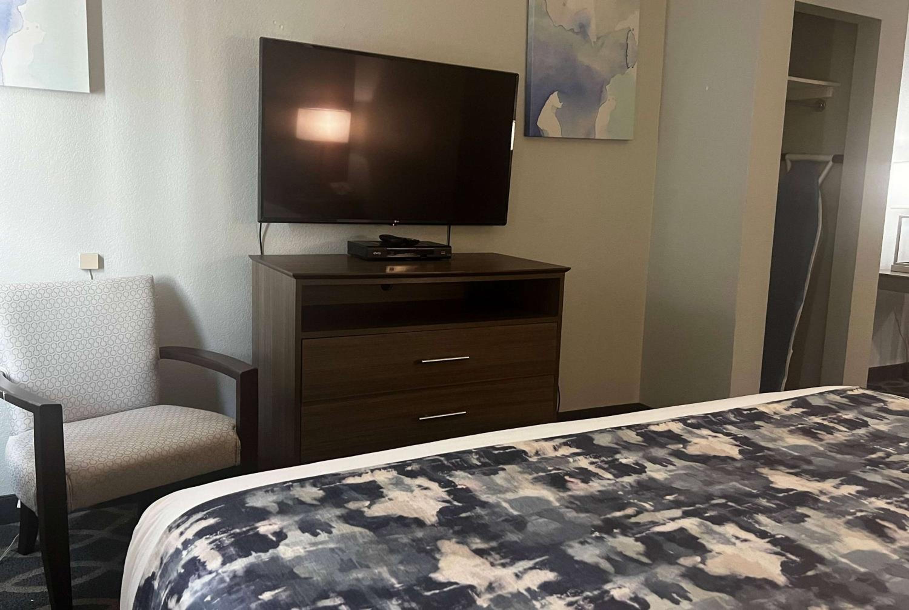 King Room - Non-Smoking - Photo 1