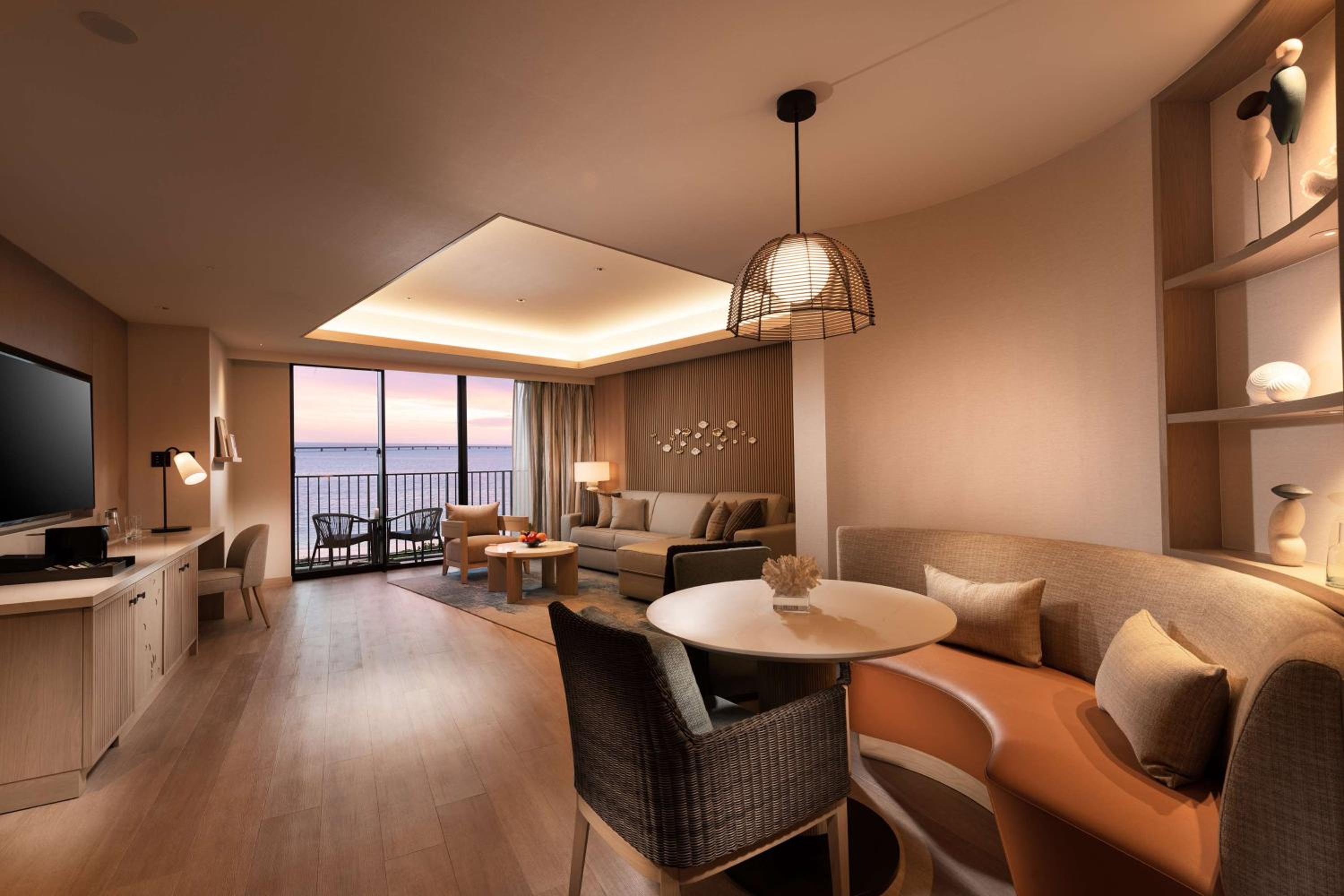 Premium King Suite - Photo 1