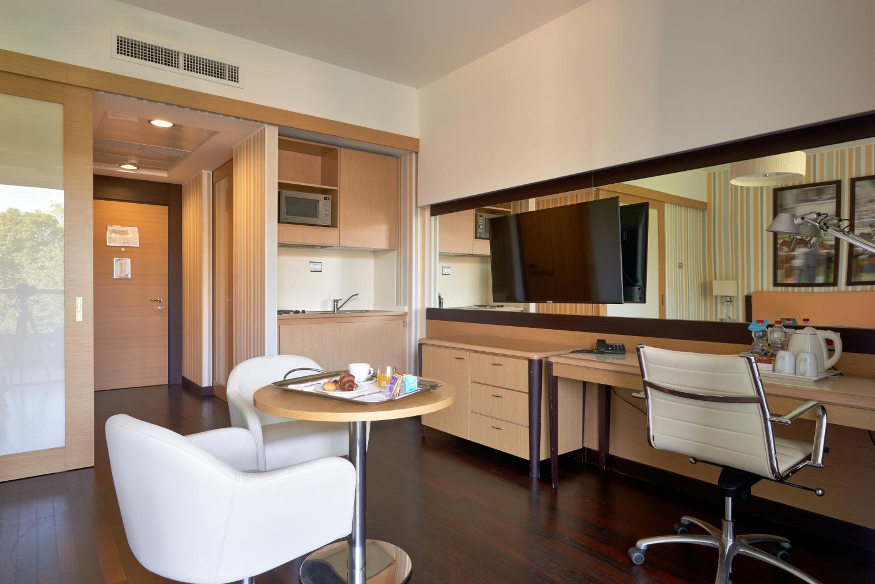 Junior Suite - Photo 6