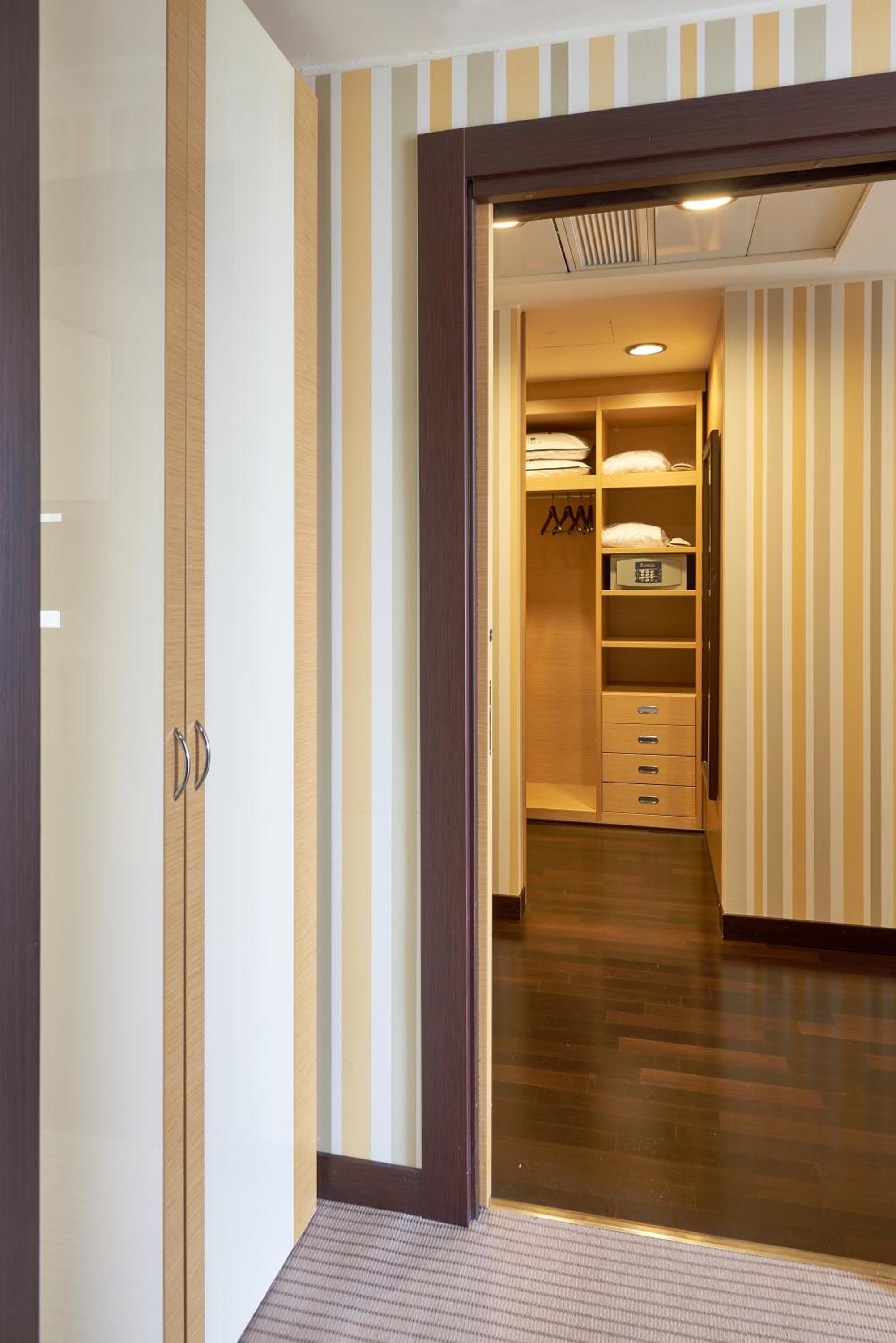 Junior Suite - Photo 8