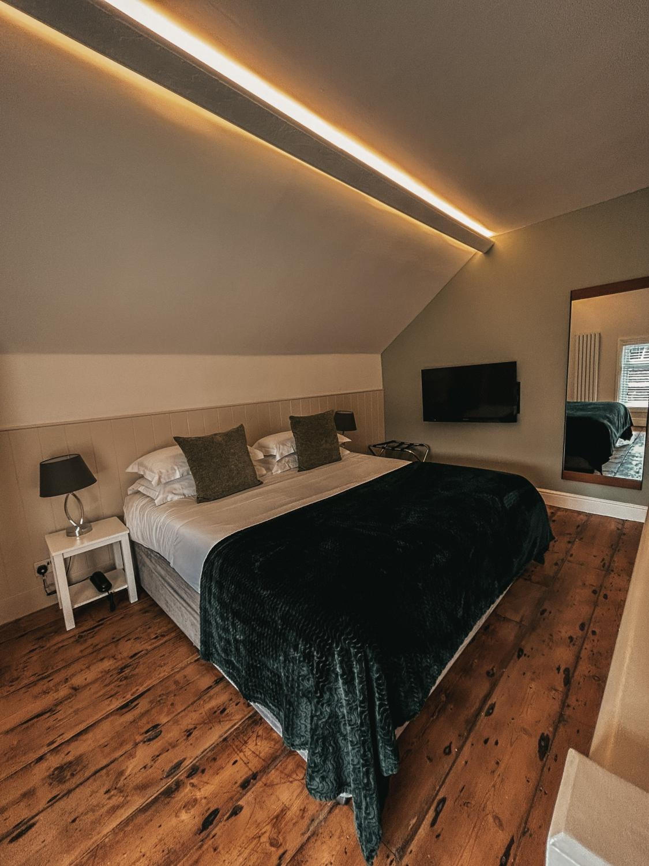 The Stable - Deluxe Family Room photo 3