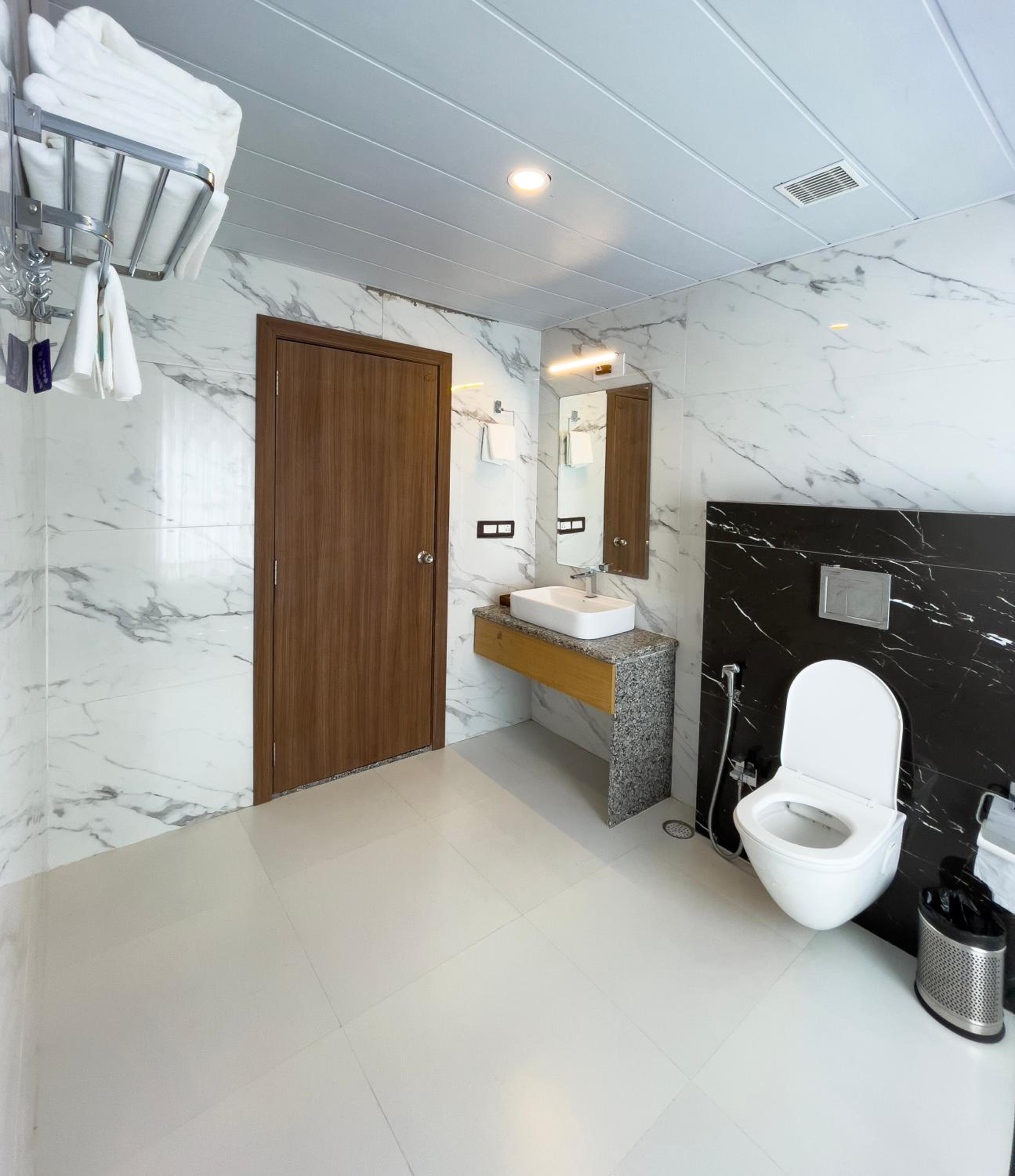 Family Suite - Photo 16