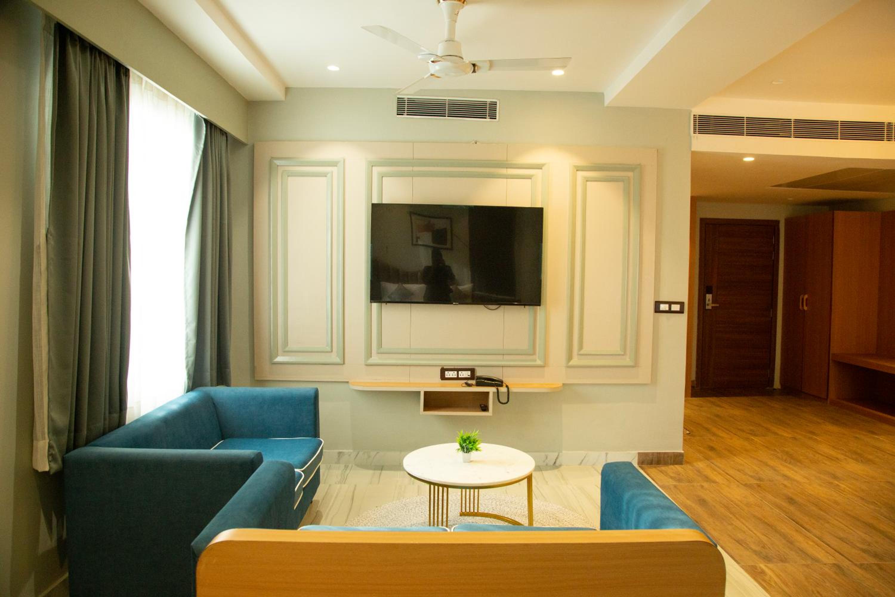 Family Suite - Photo 7