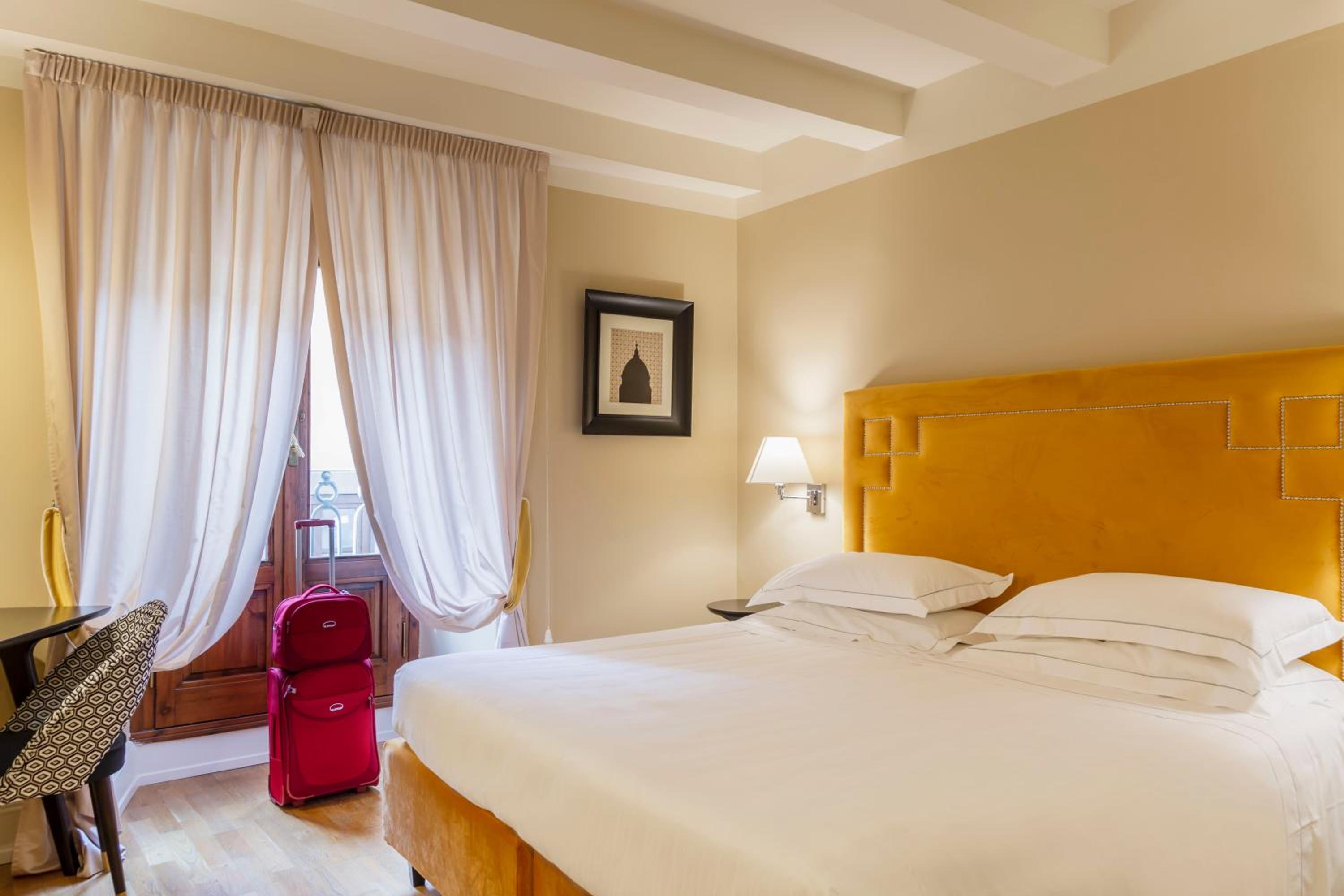 Superior Double or Twin Room - Photo 6