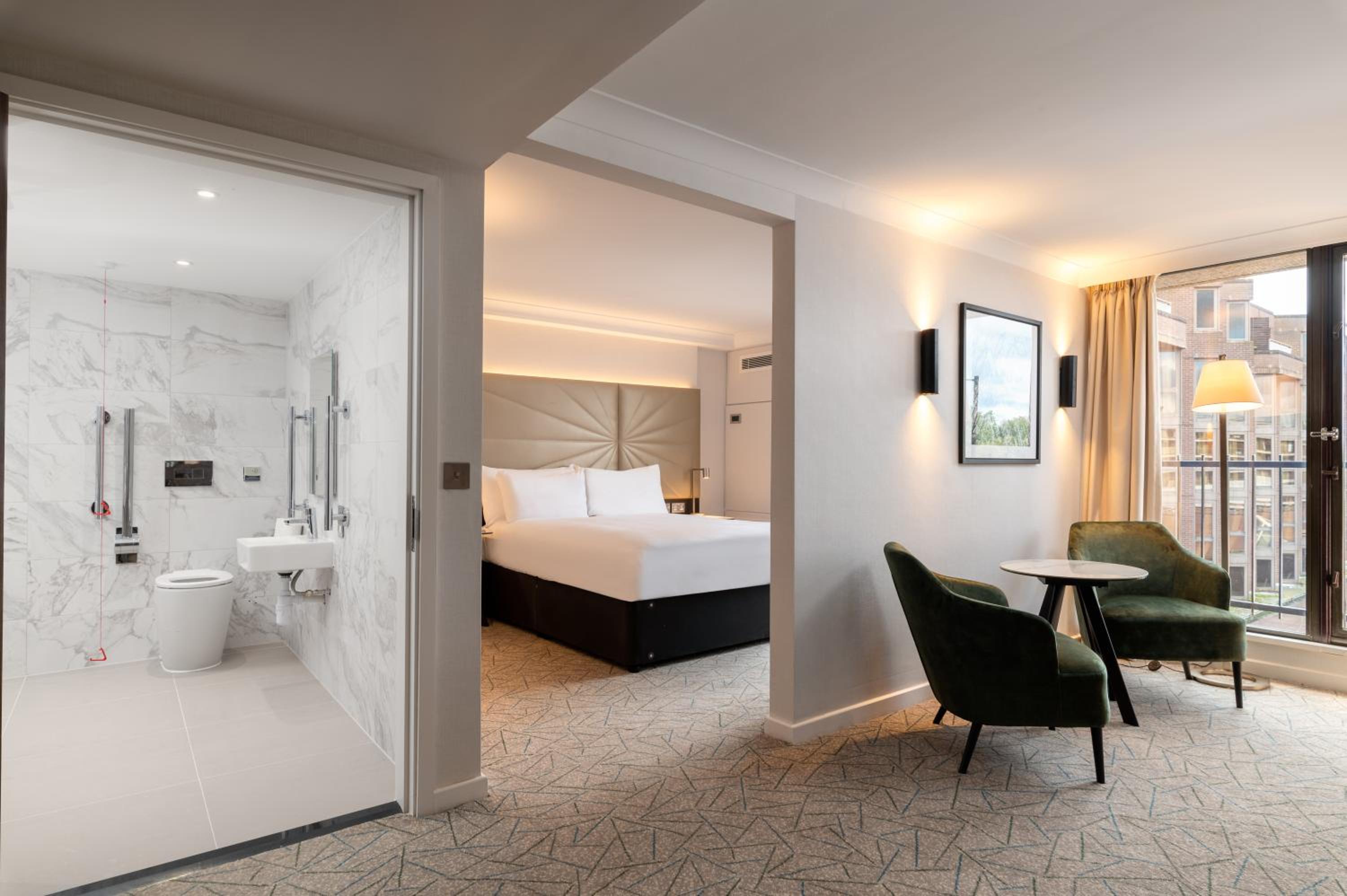 Queen Room - Mobility Access - Photo 8