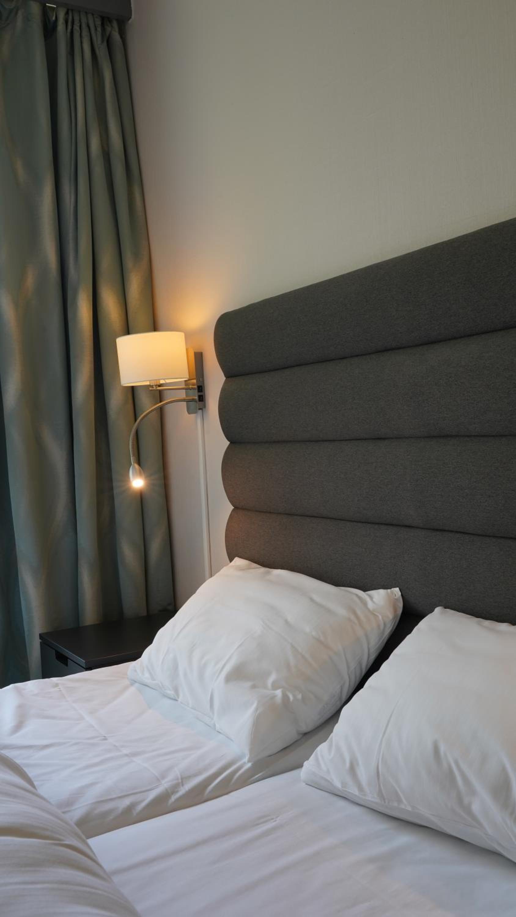 Standard Twin Room Plus with No Fjord View