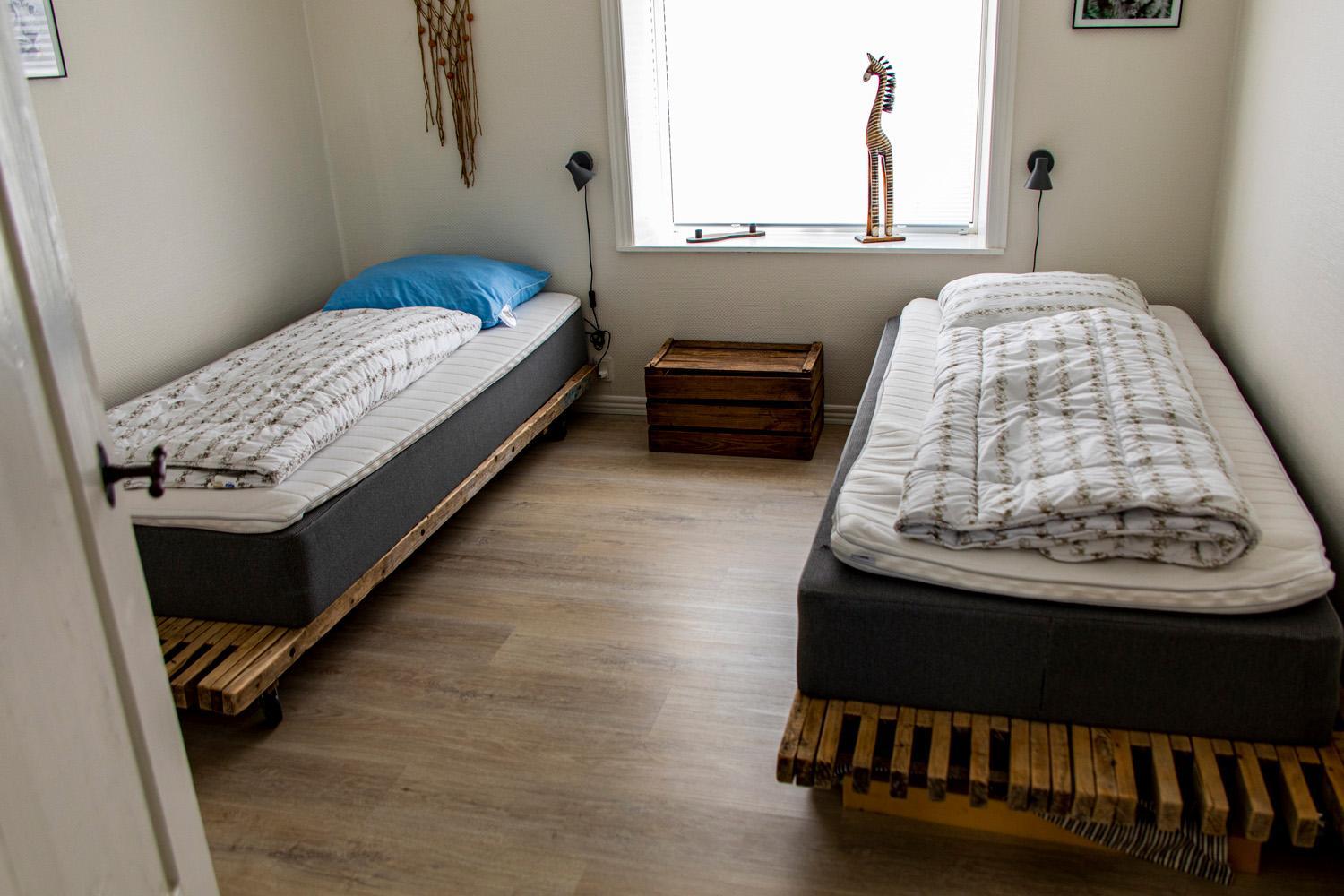 Three-Bedroom House photo 3