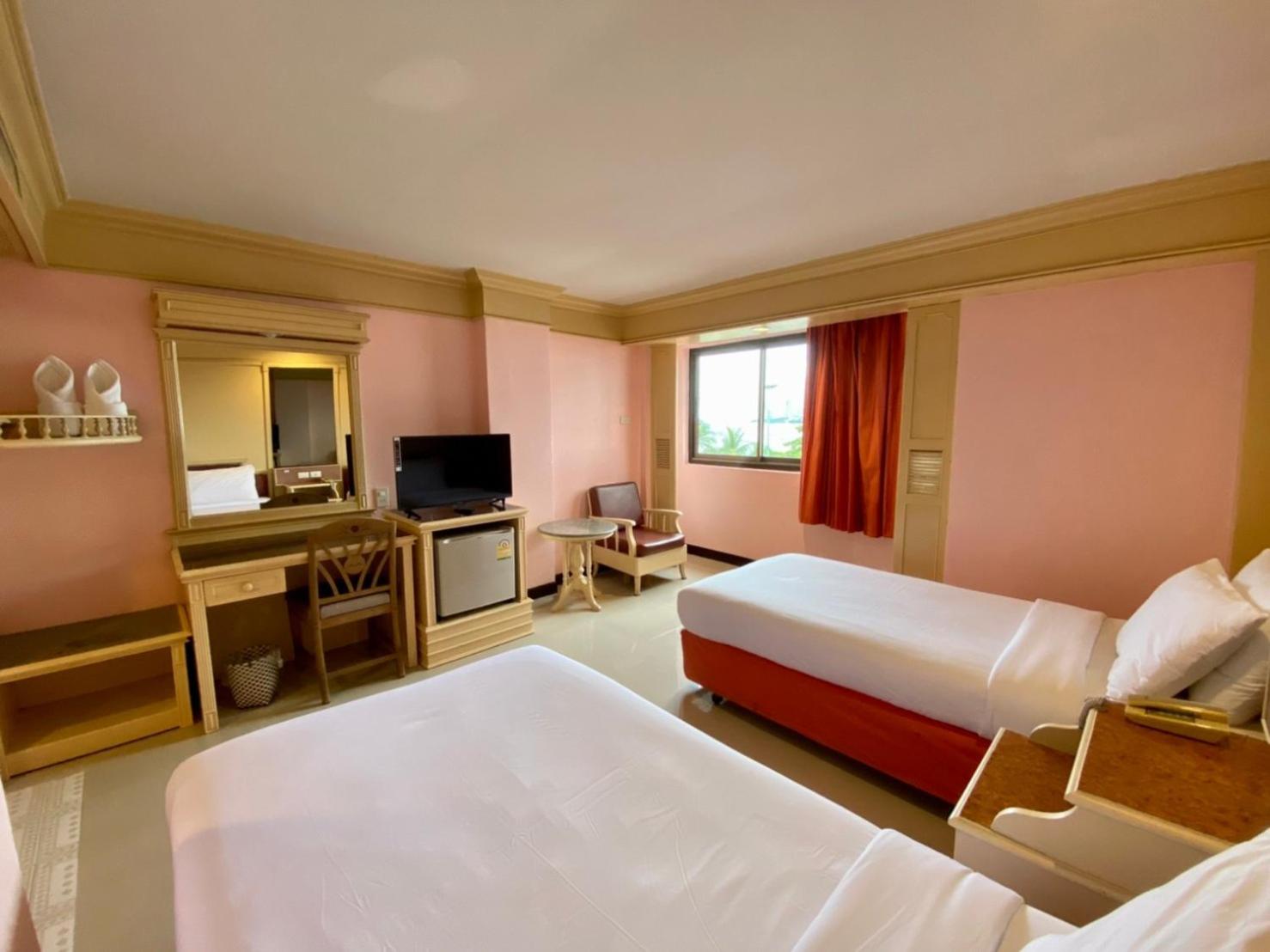 Superior Twin Room