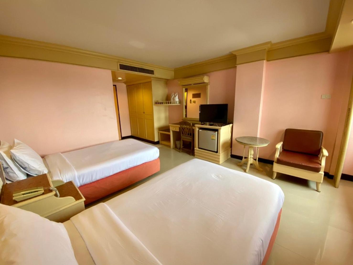 Superior Twin Room