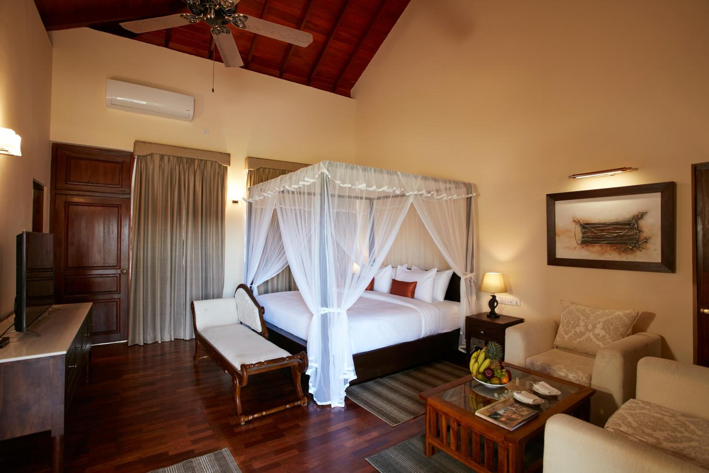 Grand Deluxe Suite with Plunge Pool photo 3