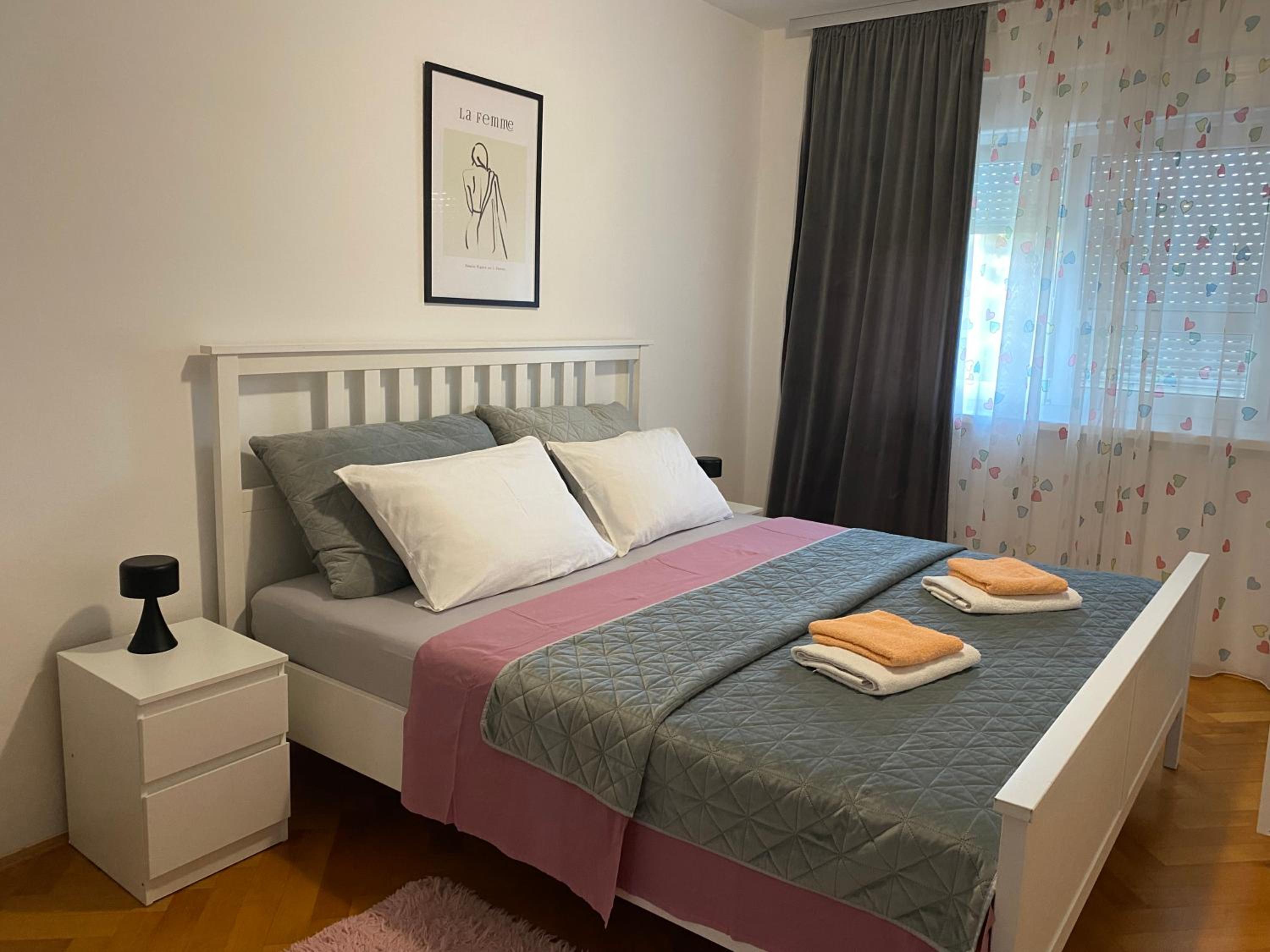 One-Bedroom Apartment - Photo 20