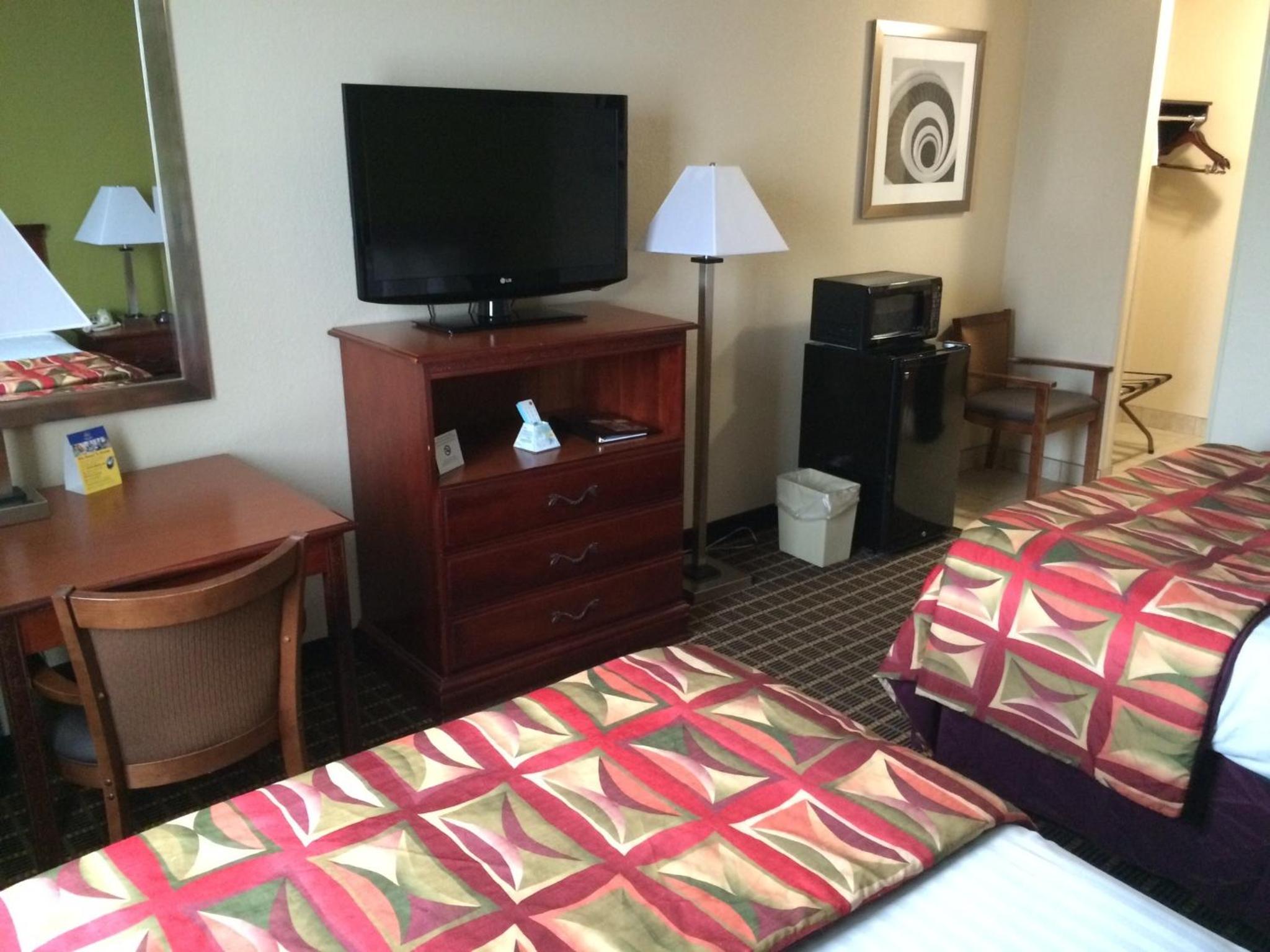 Double Room with Two Double Beds - Non-Smoking photo 2