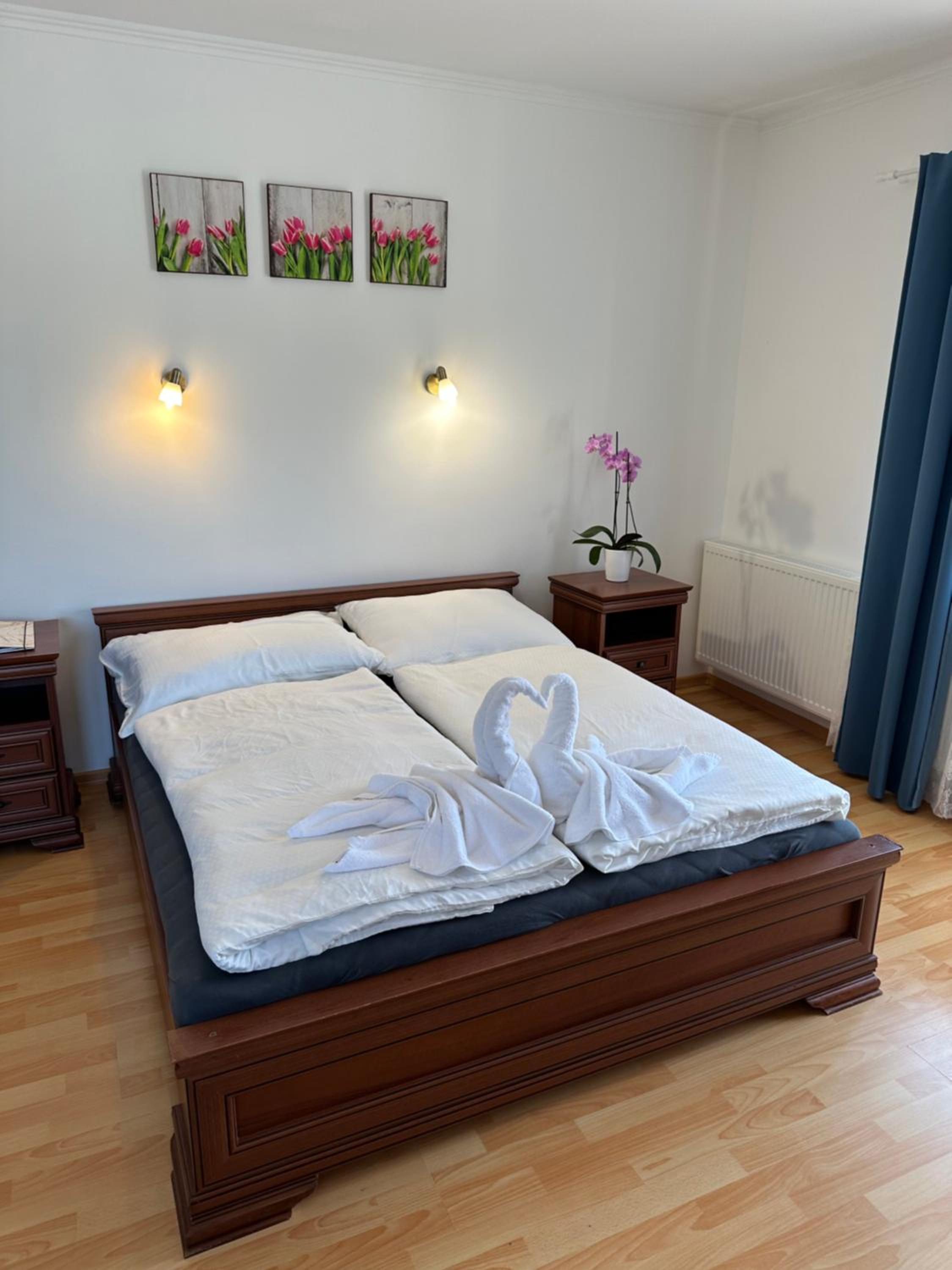 One-Bedroom Suite with Balcony photo 2