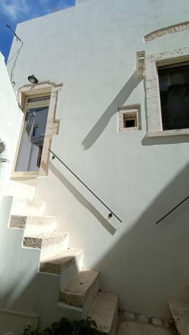 Two-Bedroom House photo 3