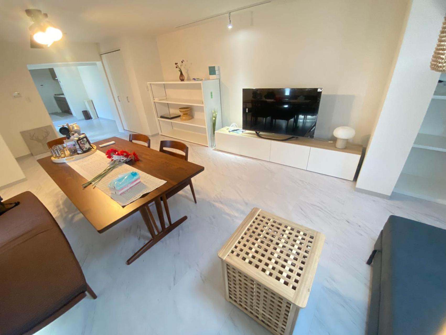 Three-Bedroom Apartment photo 2