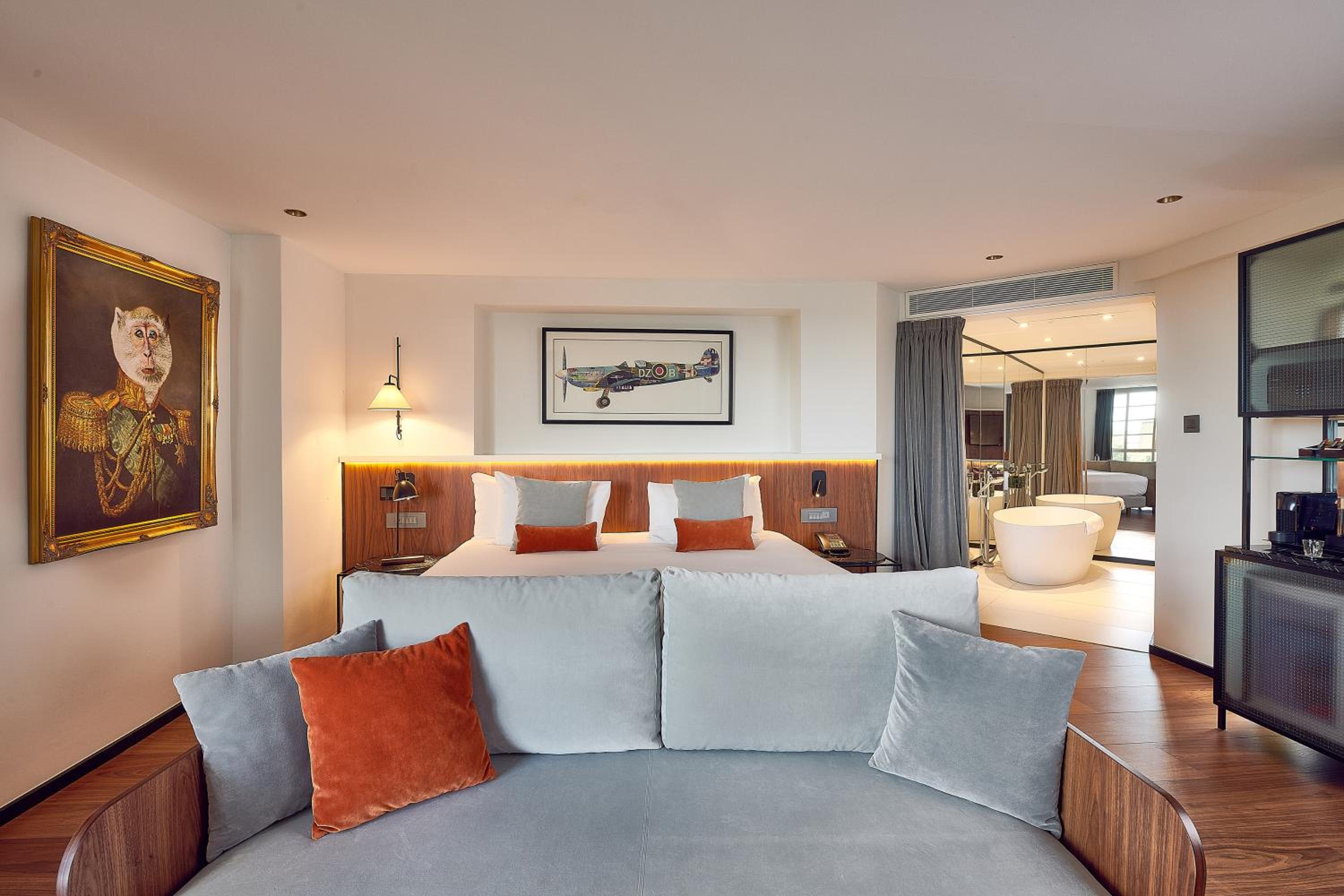 The Marylebone Suite with Executive Lounge Access photo 2