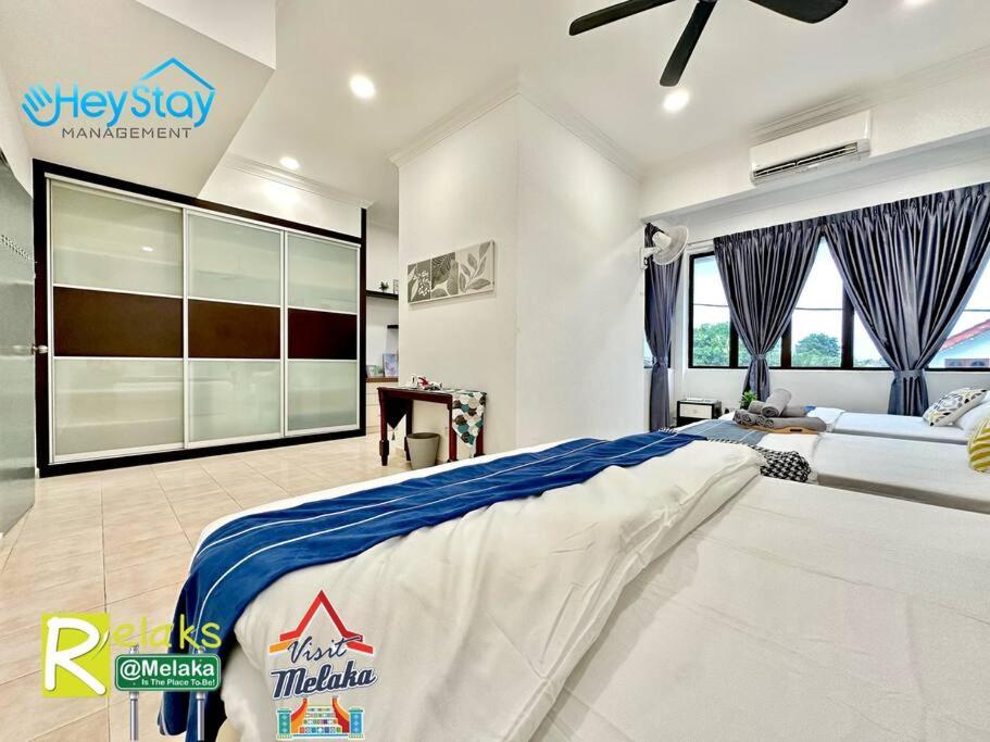 Four-Bedroom House - Photo 46