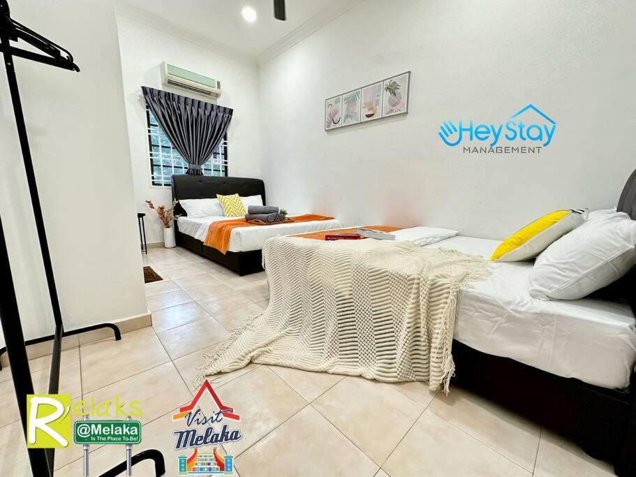 Four-Bedroom House - Photo 112