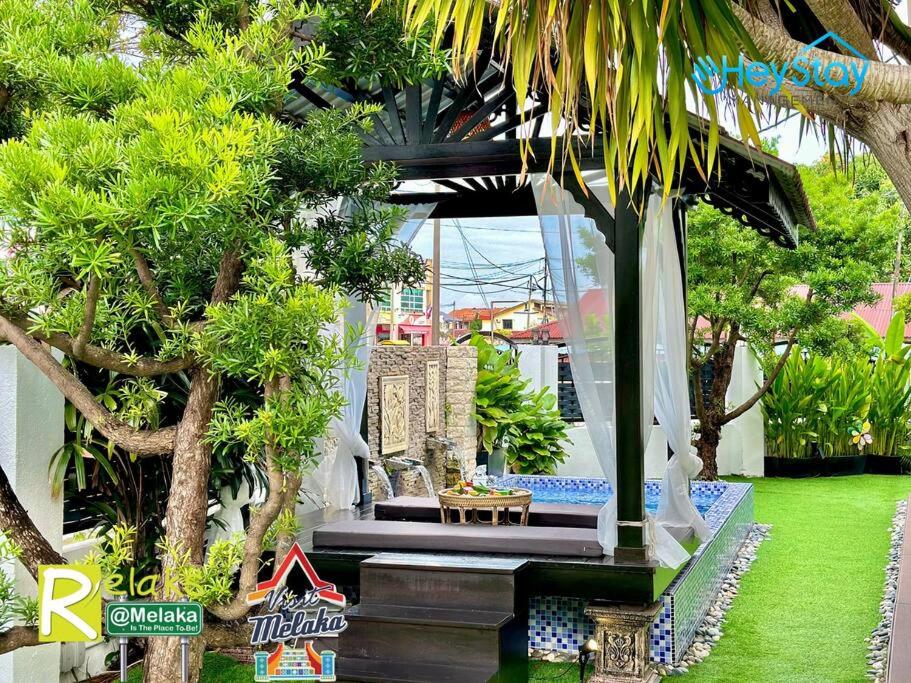 Four-Bedroom House - Photo 117