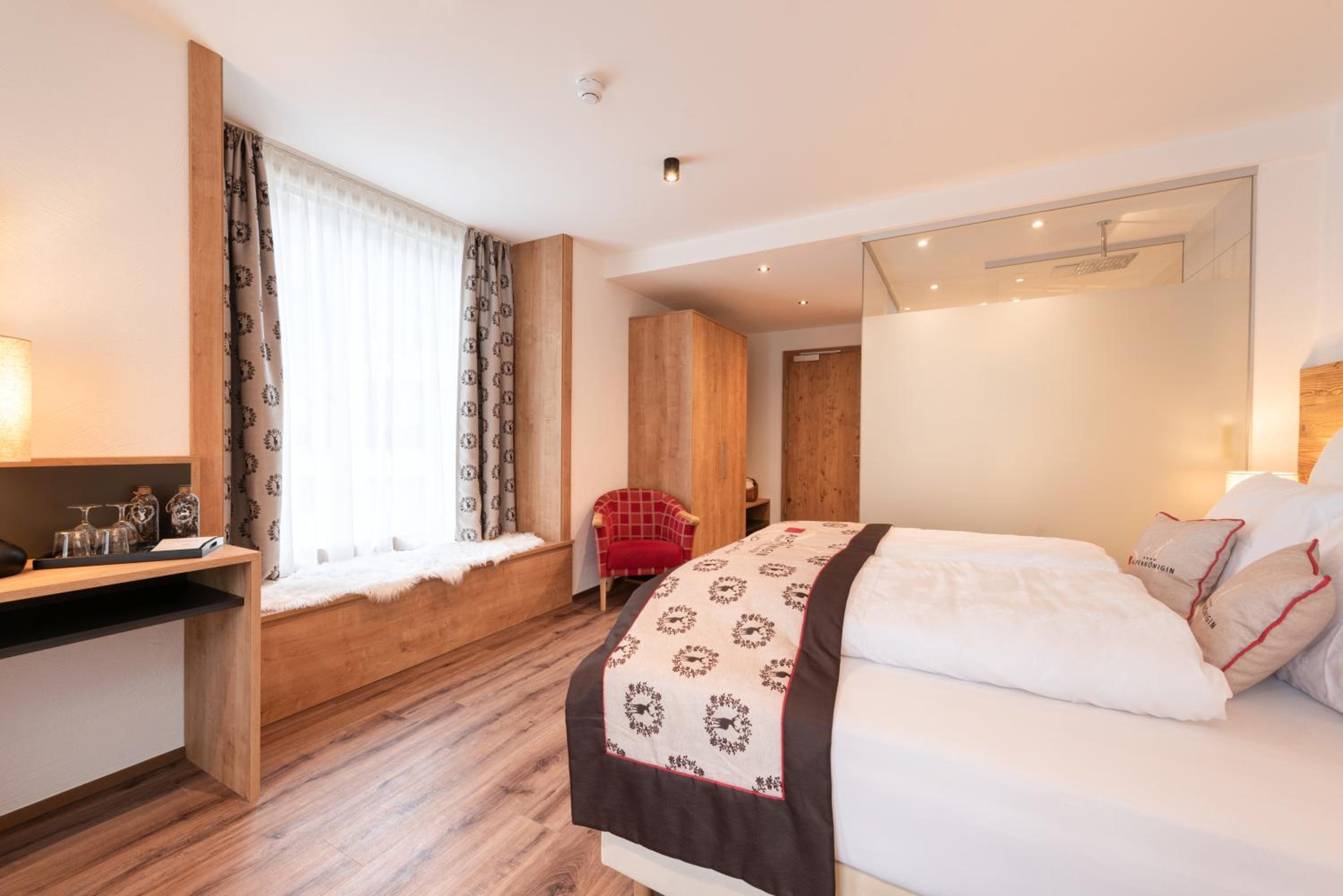 Standard Double Room photo 3