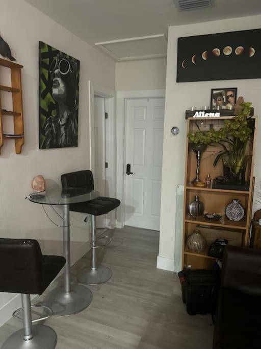 Three-Bedroom Apartment photo 1
