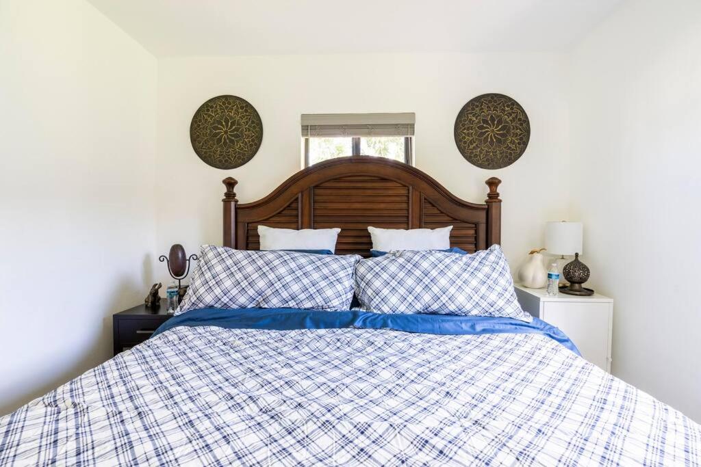 One-Bedroom House photo 1