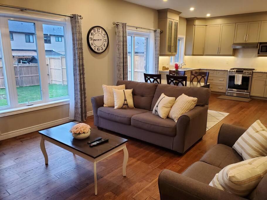 Four-Bedroom House photo 1
