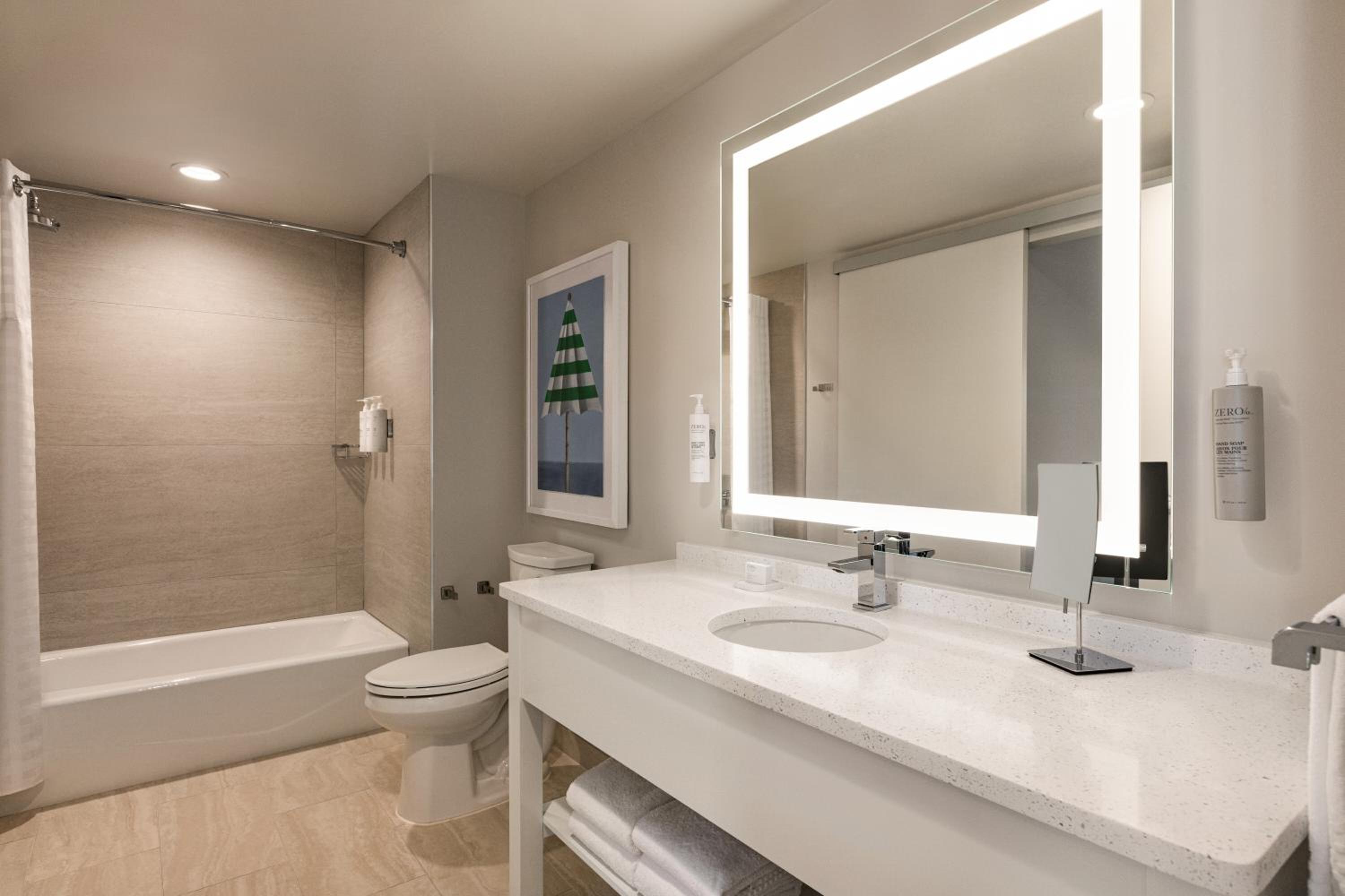 One-Bedroom Suite with Two Queen Beds - Photo 3