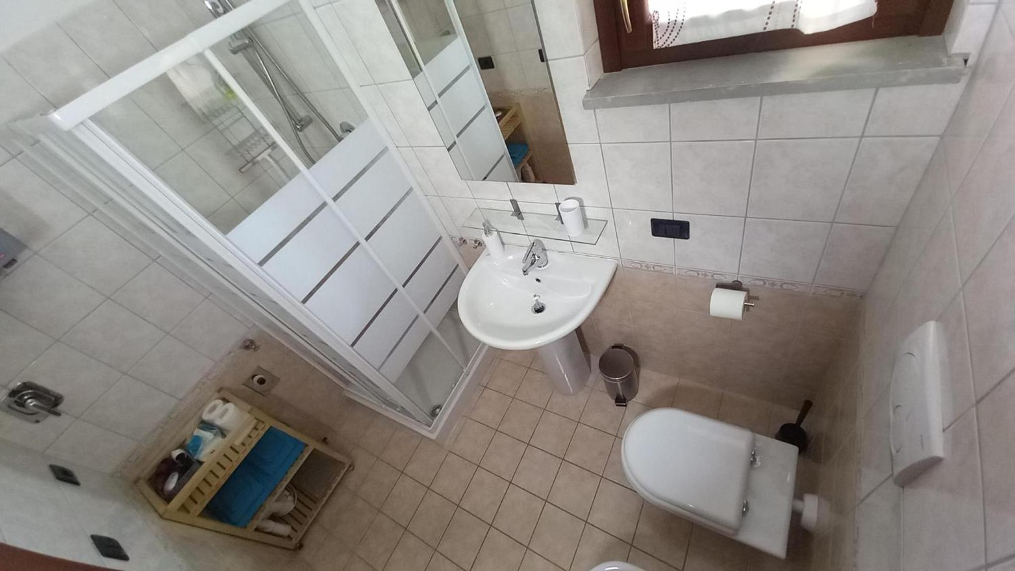 One-Bedroom Apartment - Photo 16