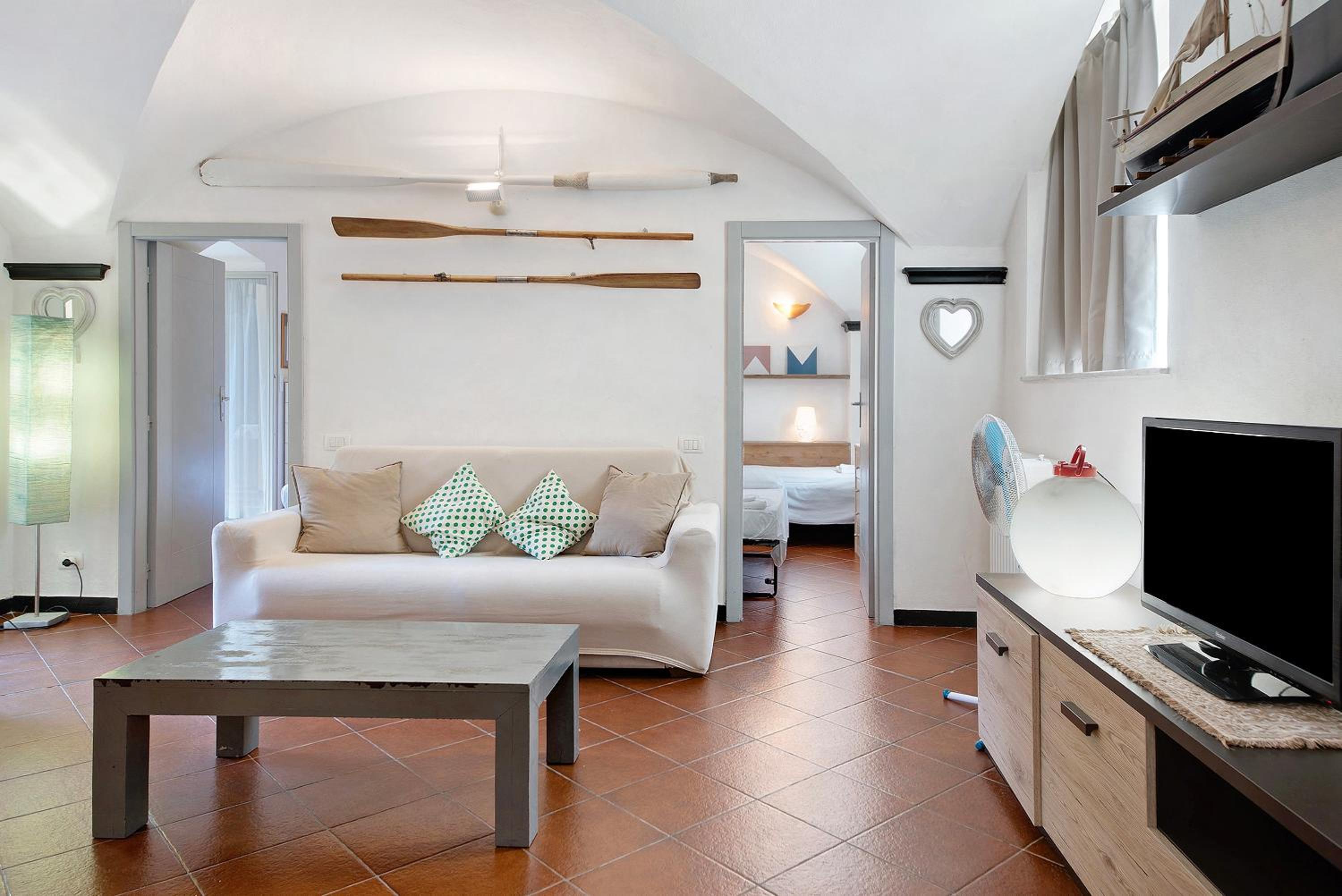 Two-Bedroom Deluxe Apartment with Garden View photo 2