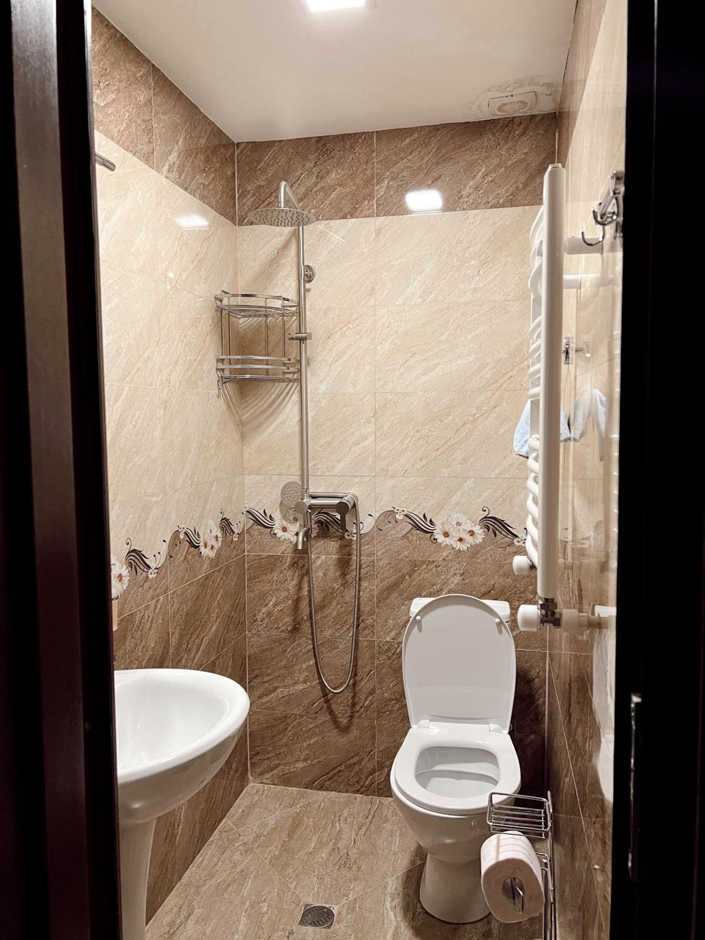Economy Double or Twin Room photo 2