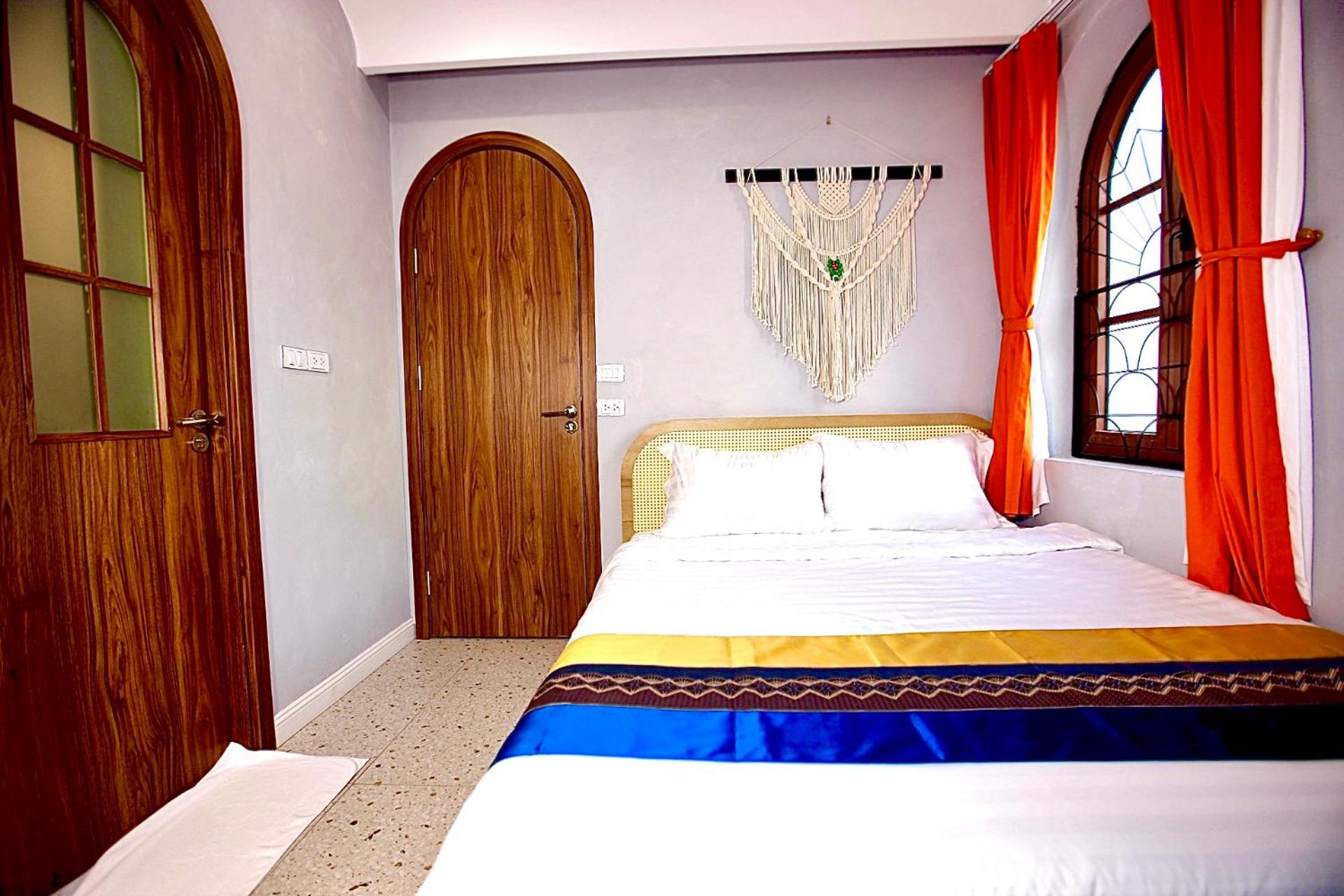Family Room with Sea View - Photo 9