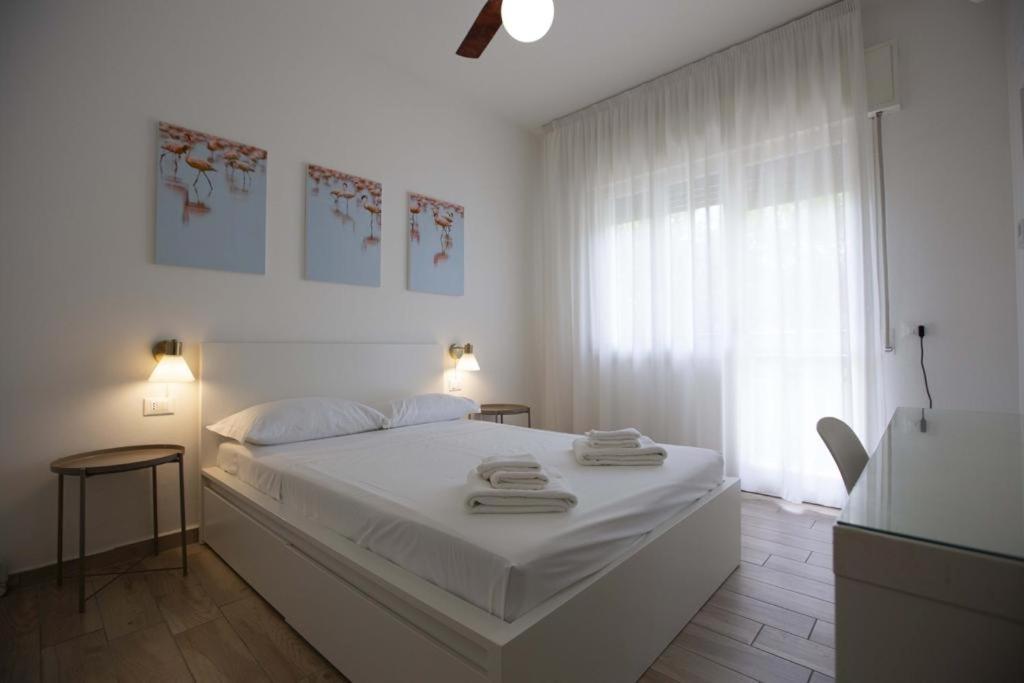 Queen Room with Balcony photo 3