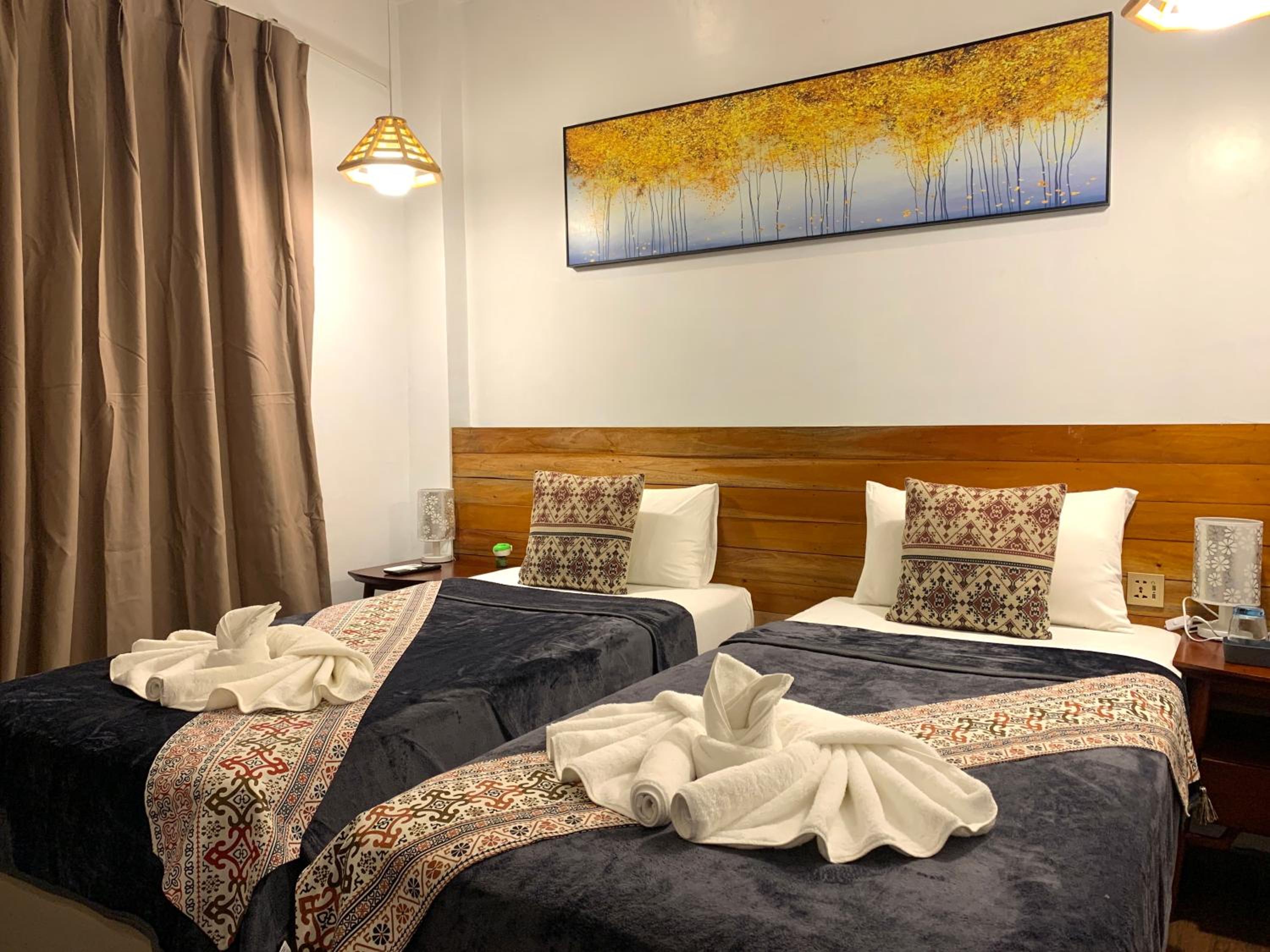 Standard Queen Room - Photo 15
