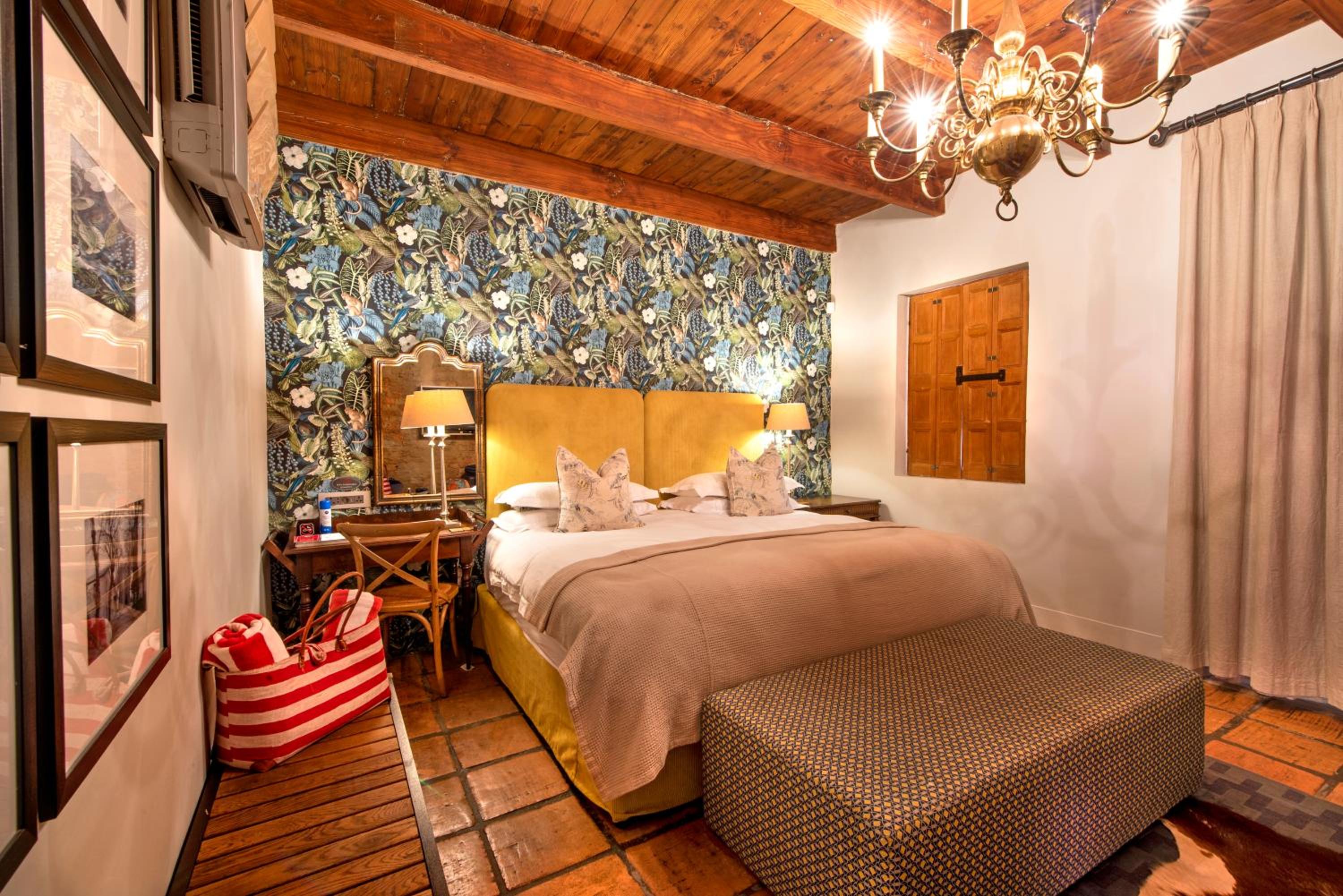 Standard King Room - Photo 1
