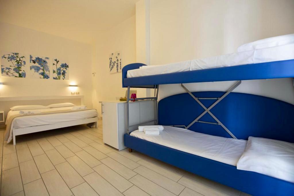 Deluxe Quadruple Room photo 2