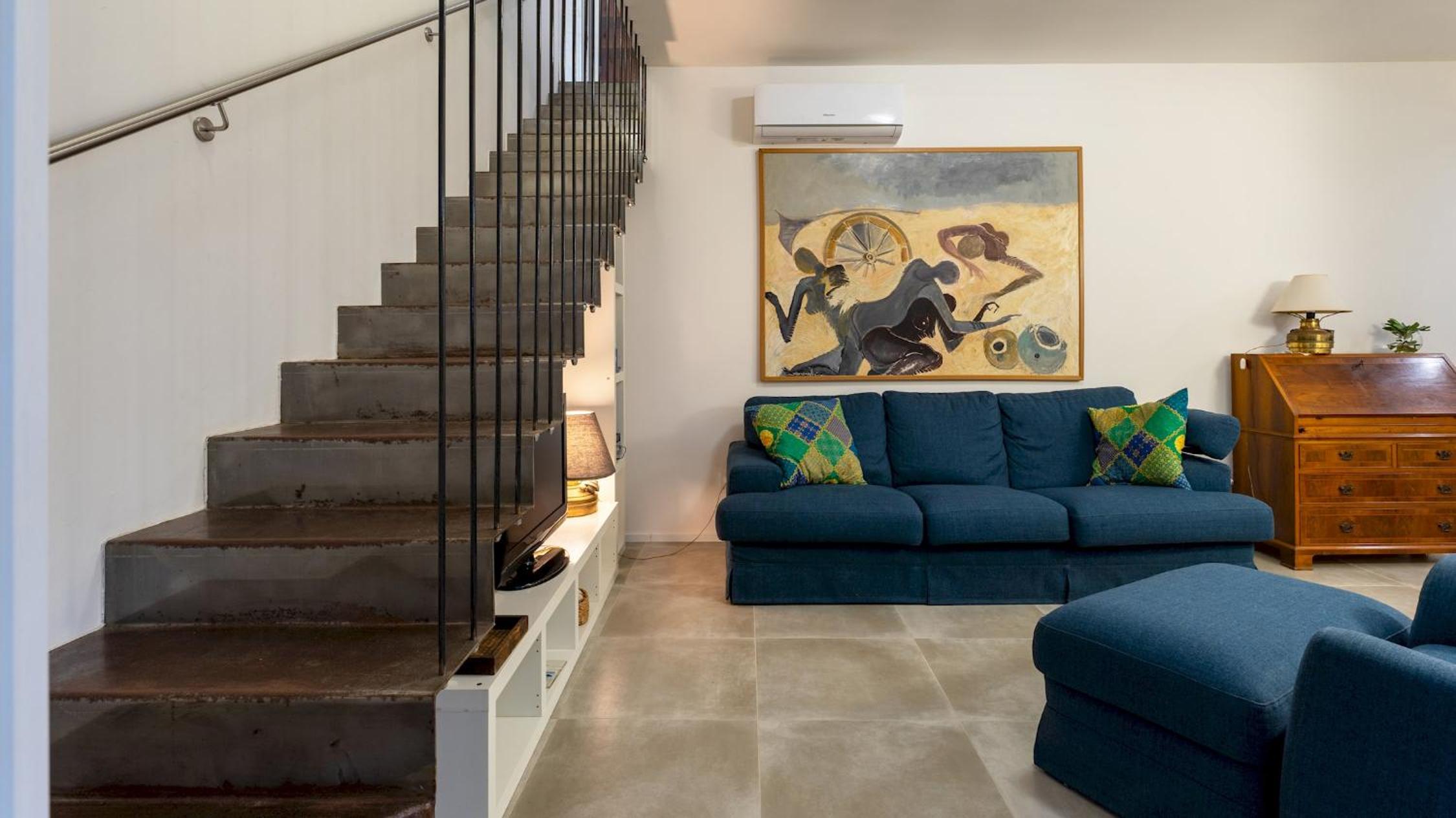 Five-Bedroom Villa photo 2