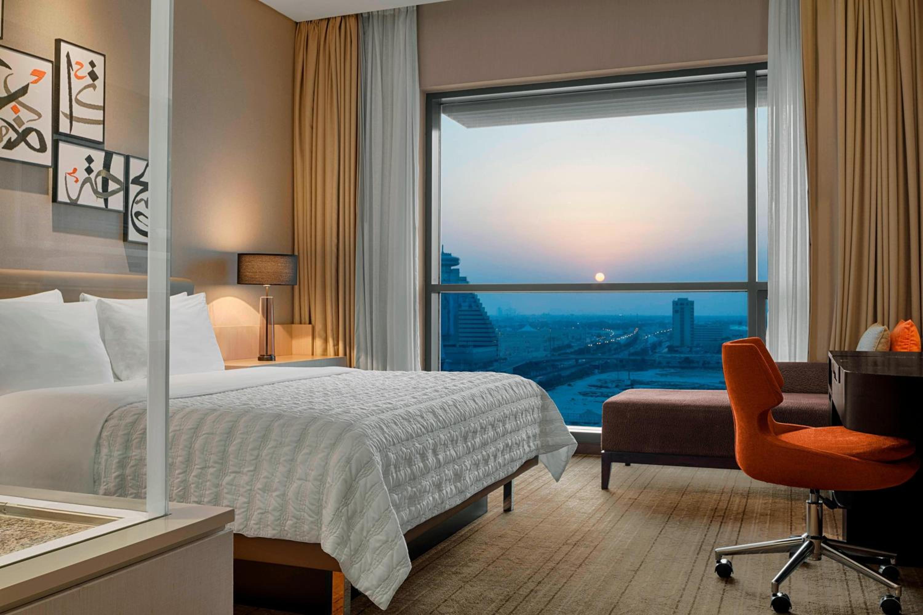 Superior King Room, Guest room, 1 King - Photo 1